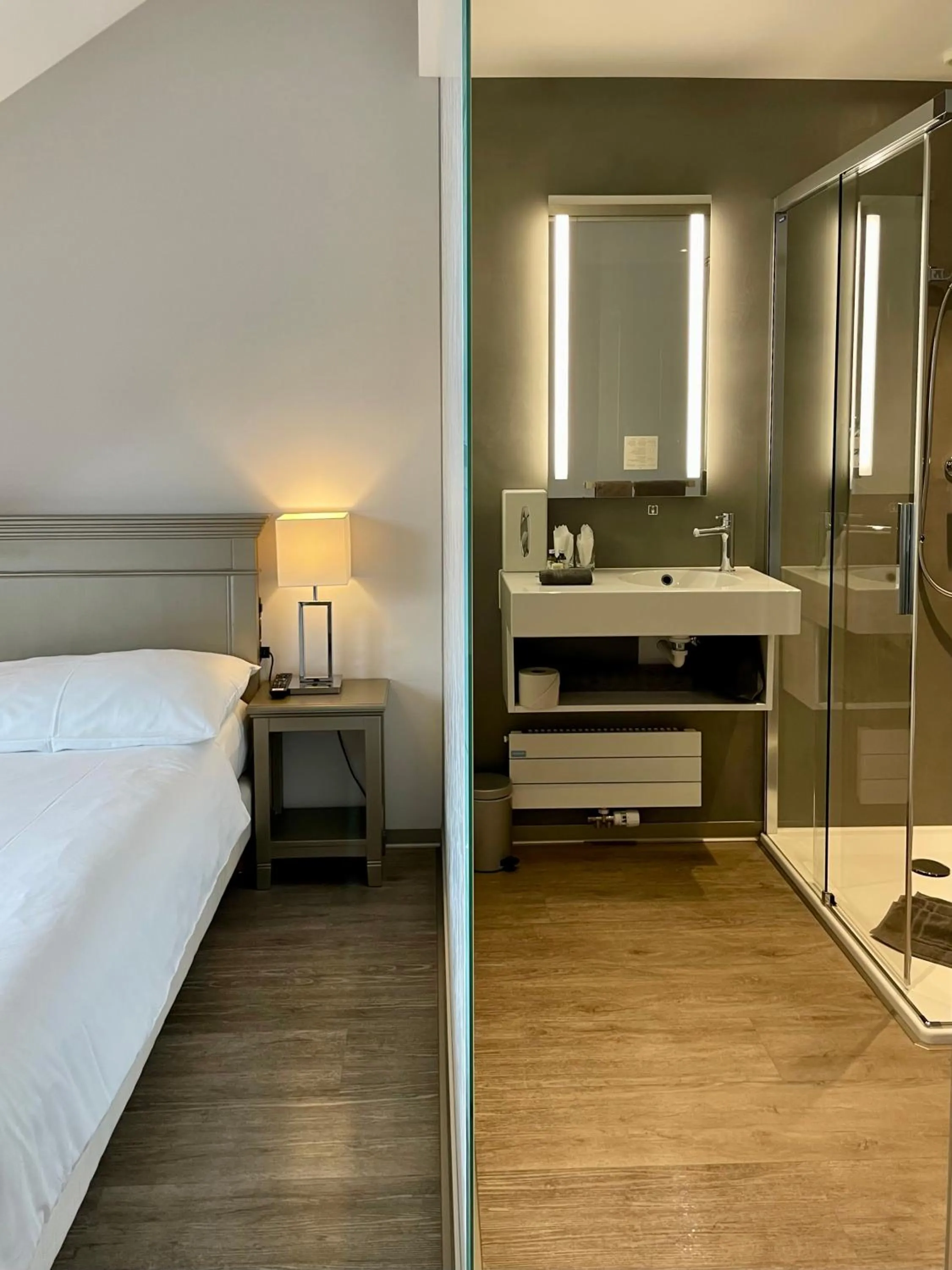 Bed in Hôtel du Théâtre, Boutique Hôtel