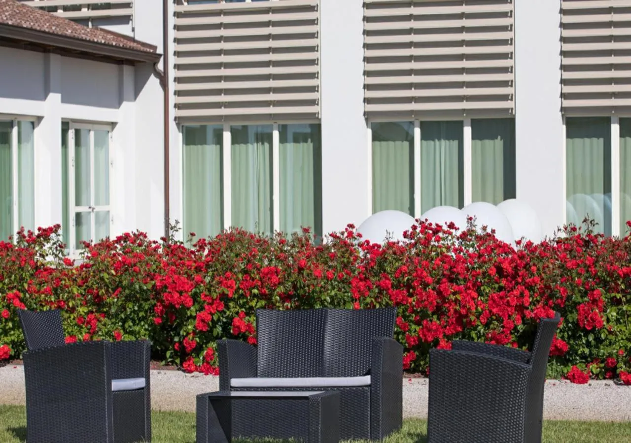 Garden in Boiardo Hotel
