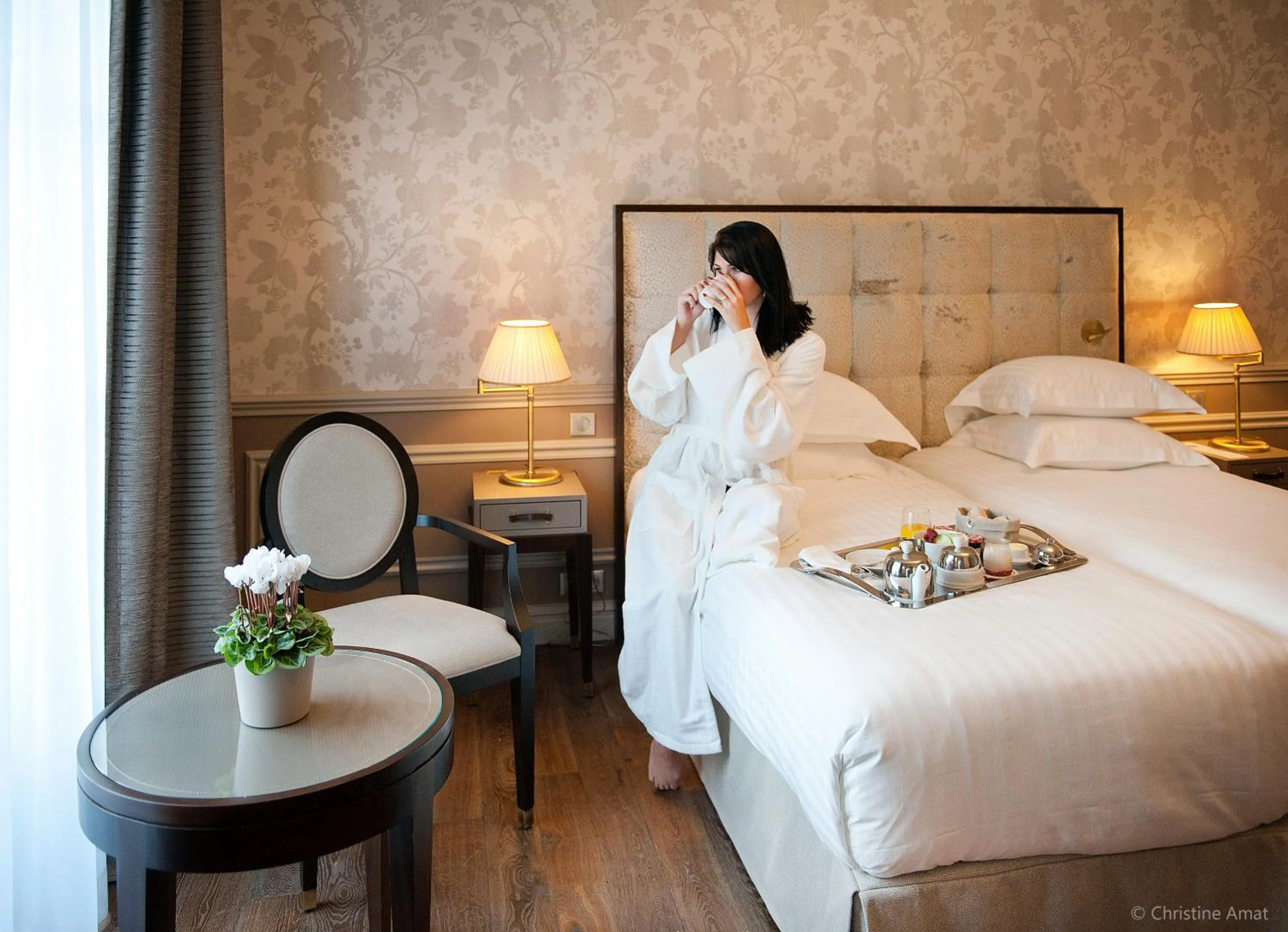 Bedroom, Bed in Hôtel de Sèze & Spa Bordeaux Centre