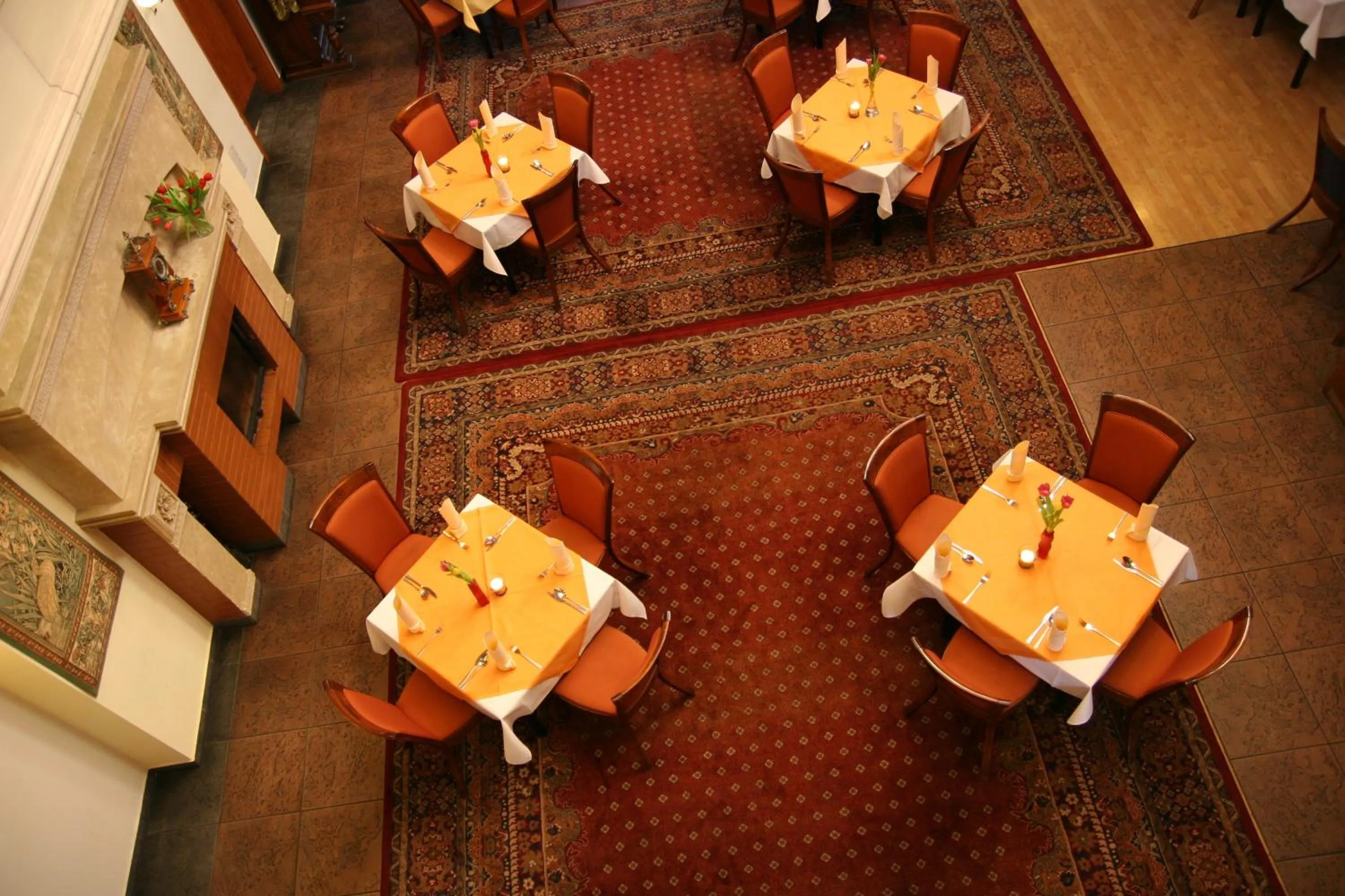 Restaurant/places to eat in Hotel Karolinka