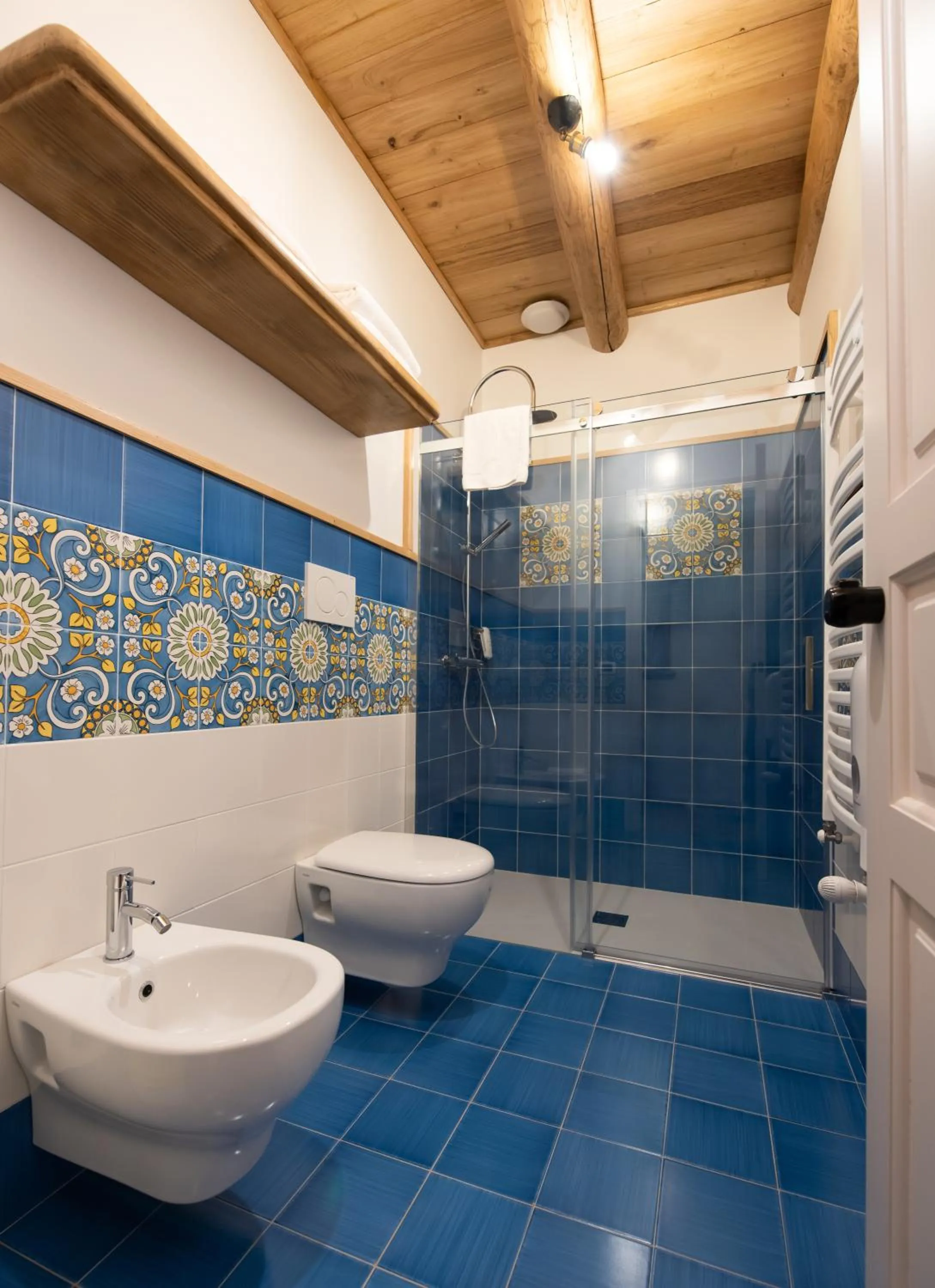 Bathroom in Etna Quota Mille Boutique Hotel, Typical Sicilian Food & Wine