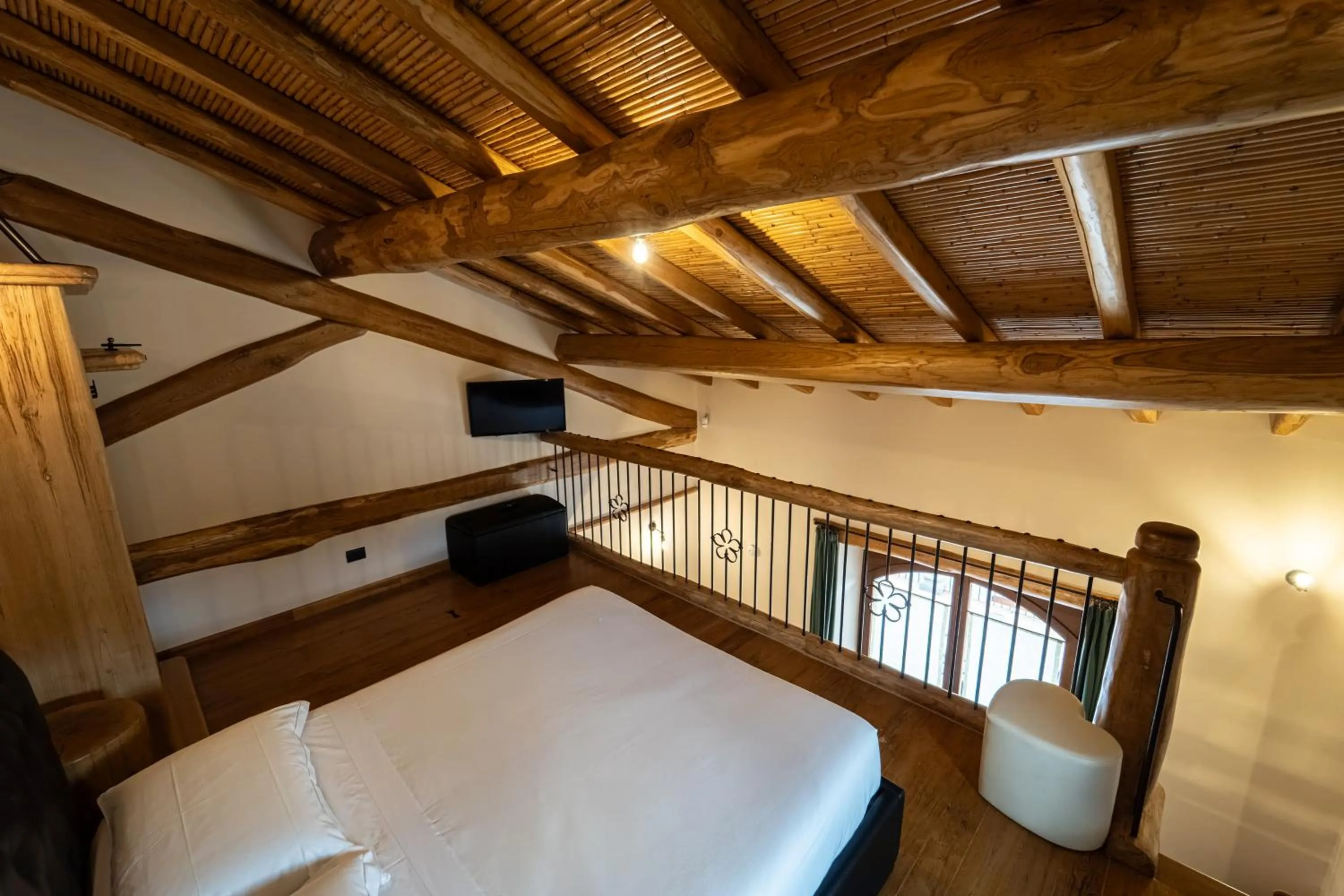Bedroom, Bed in Etna Quota Mille Boutique Hotel, Typical Sicilian Food & Wine