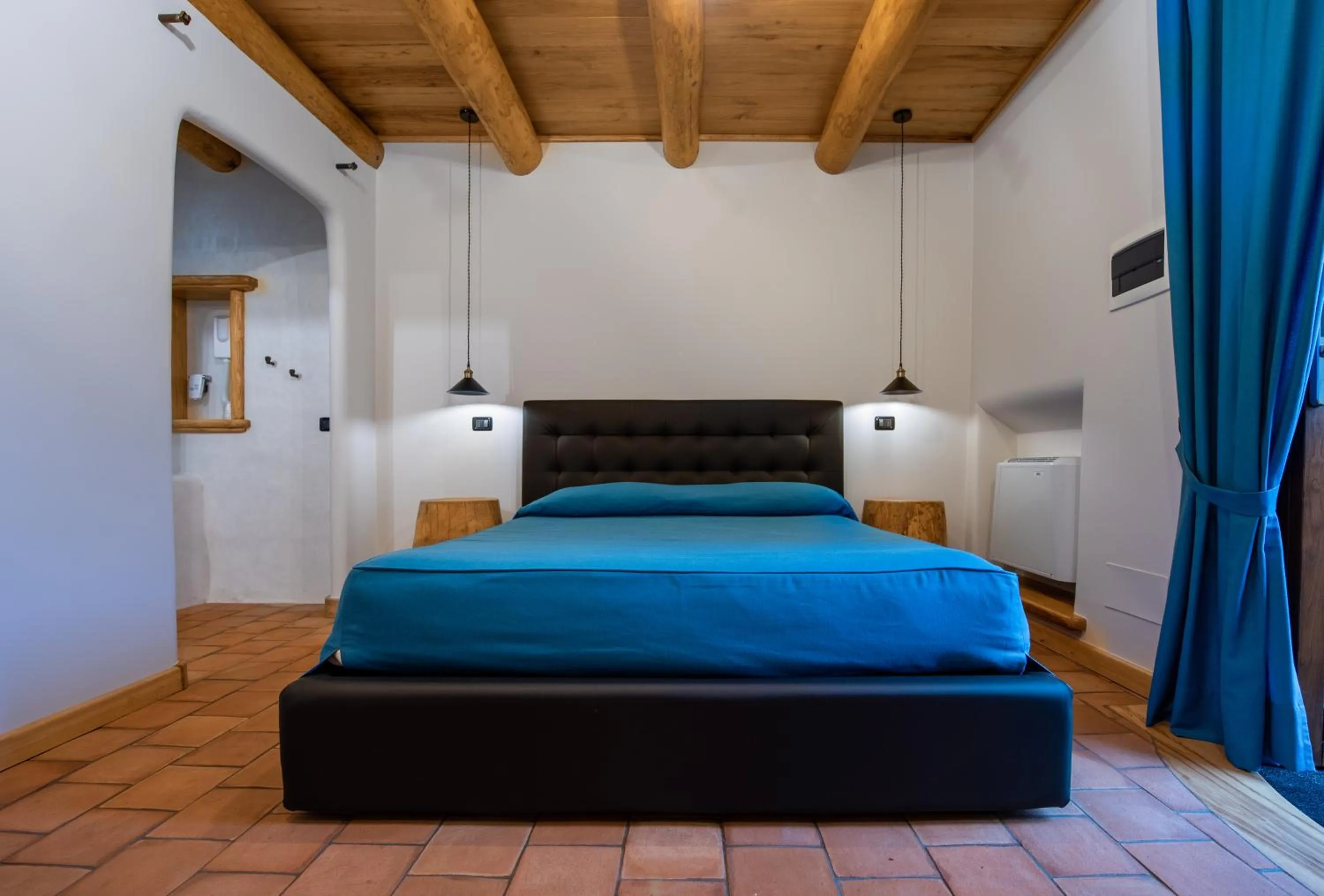 Bed in Etna Quota Mille Boutique Hotel, Typical Sicilian Food & Wine