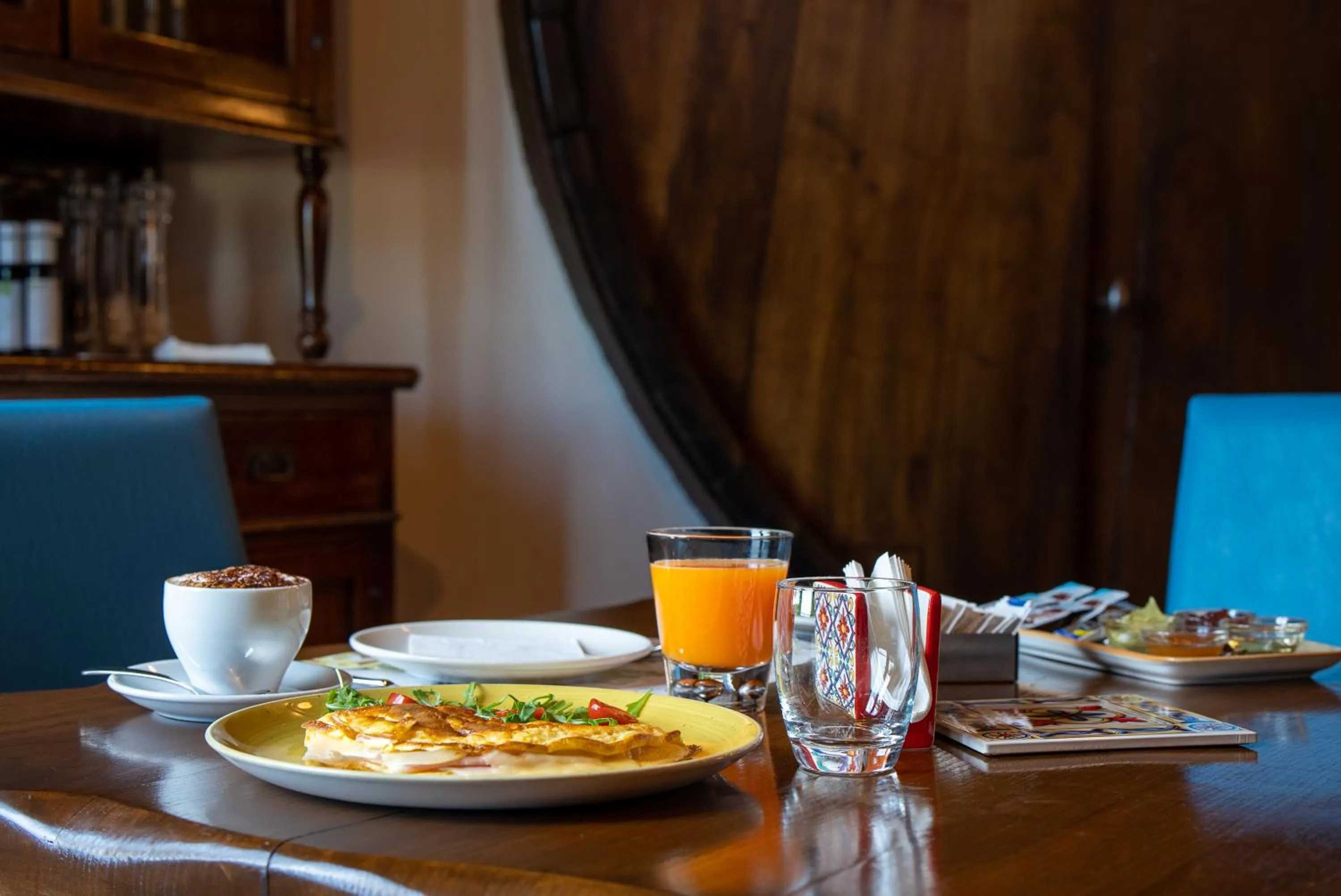 Food and drinks in Etna Quota Mille Boutique Hotel, Typical Sicilian Food & Wine