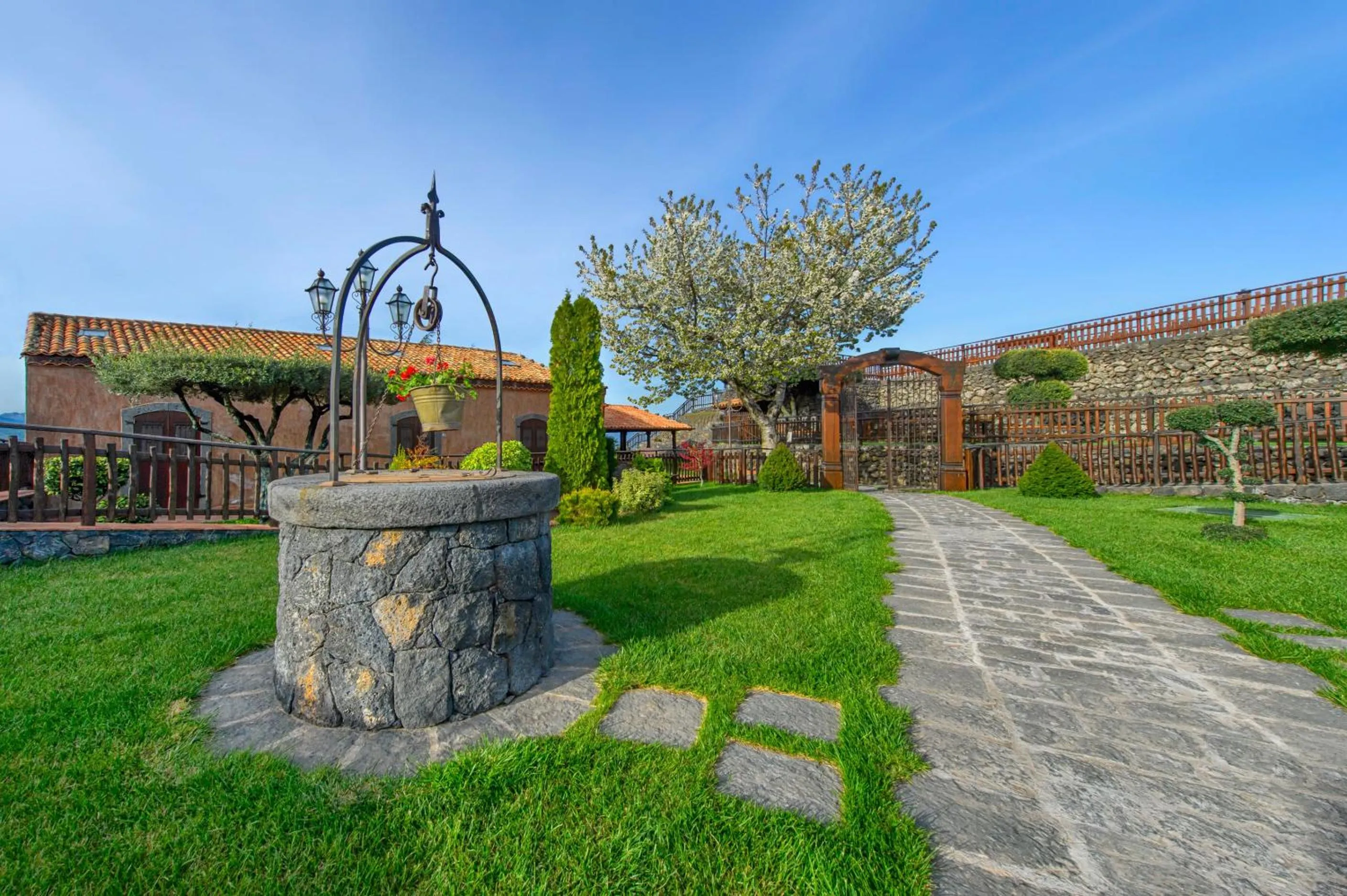 Garden in Etna Quota Mille Boutique Hotel, Typical Sicilian Food & Wine