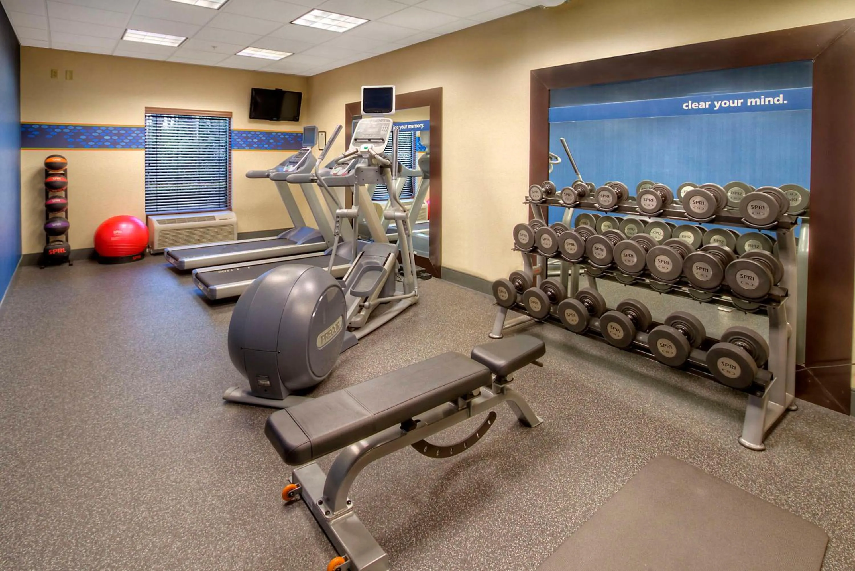 Fitness centre/facilities in Hampton Inn & Suites Fort Myers Estero