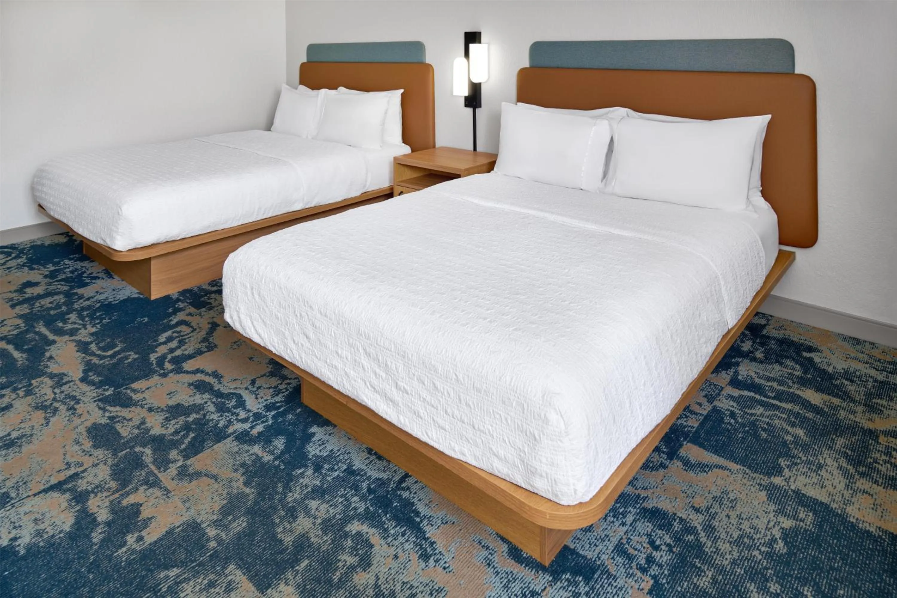 Bed in Hampton Inn Fort Lauderdale Plantation