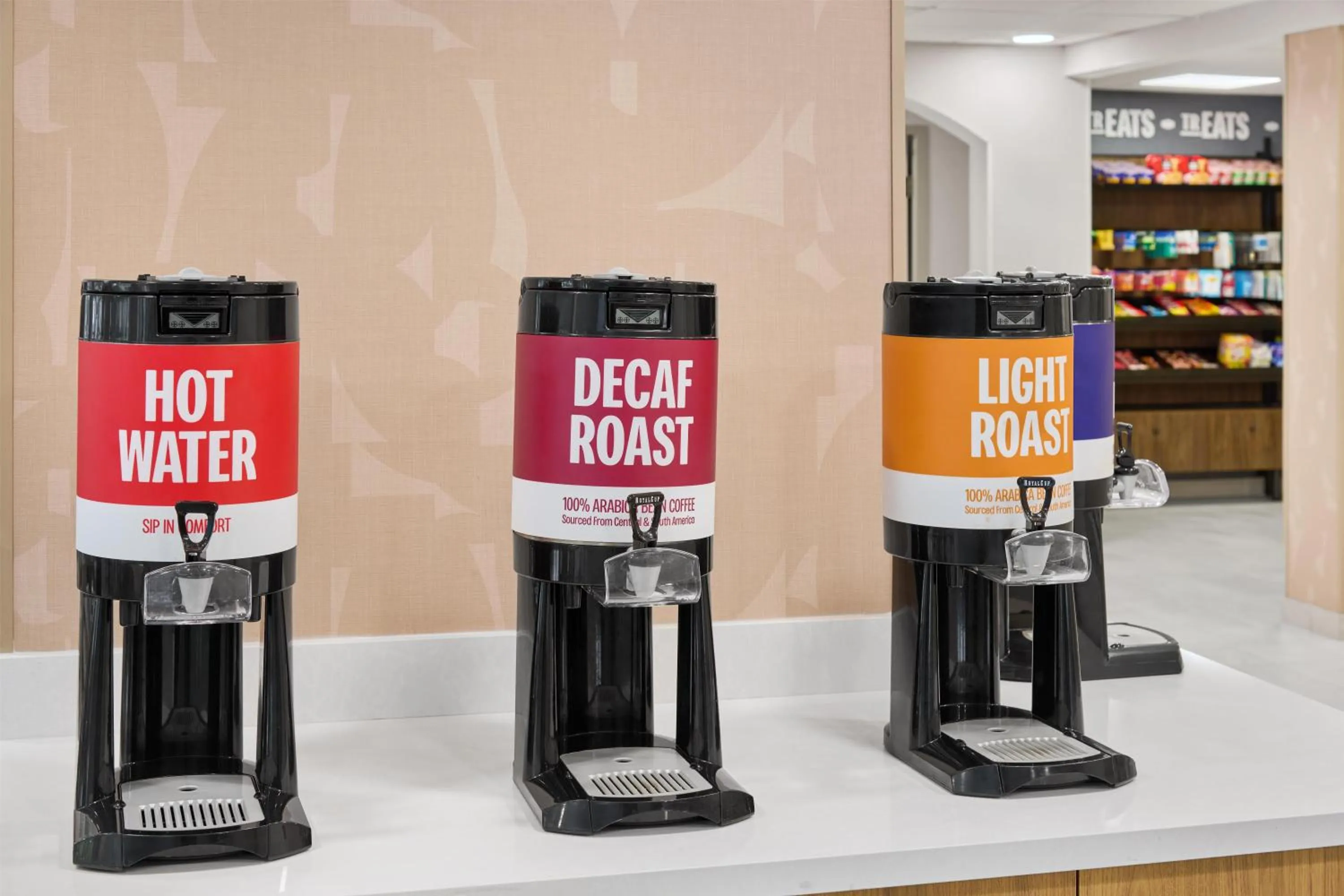 Dining area in Hampton Inn Fort Lauderdale Plantation