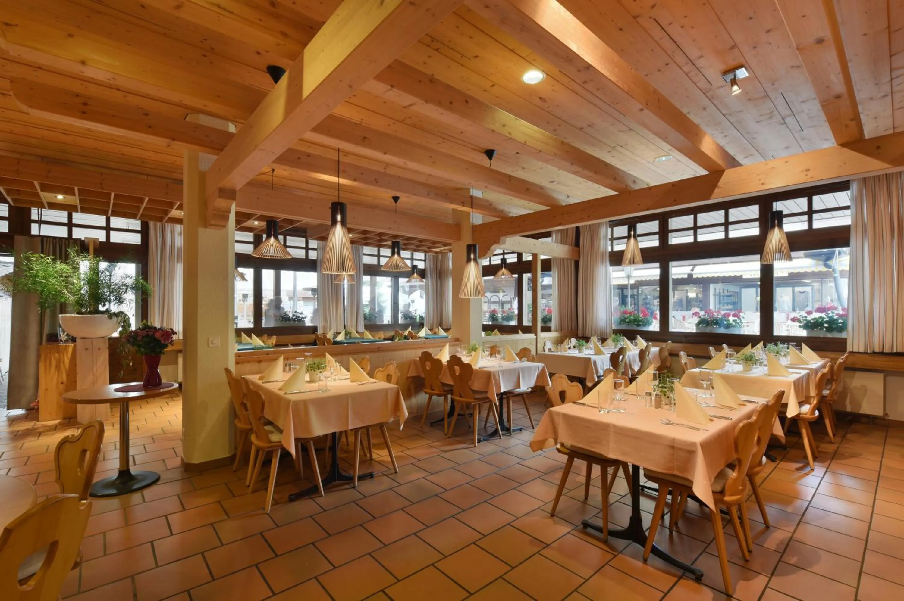 Restaurant/places to eat in Hotel Krone Lenk