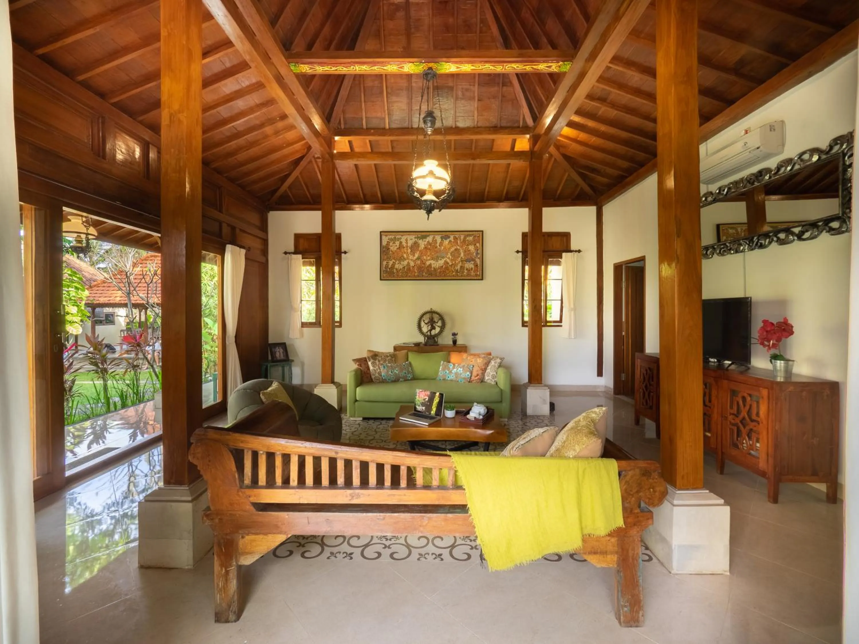 Living room in Tiis Garden Puri Villas