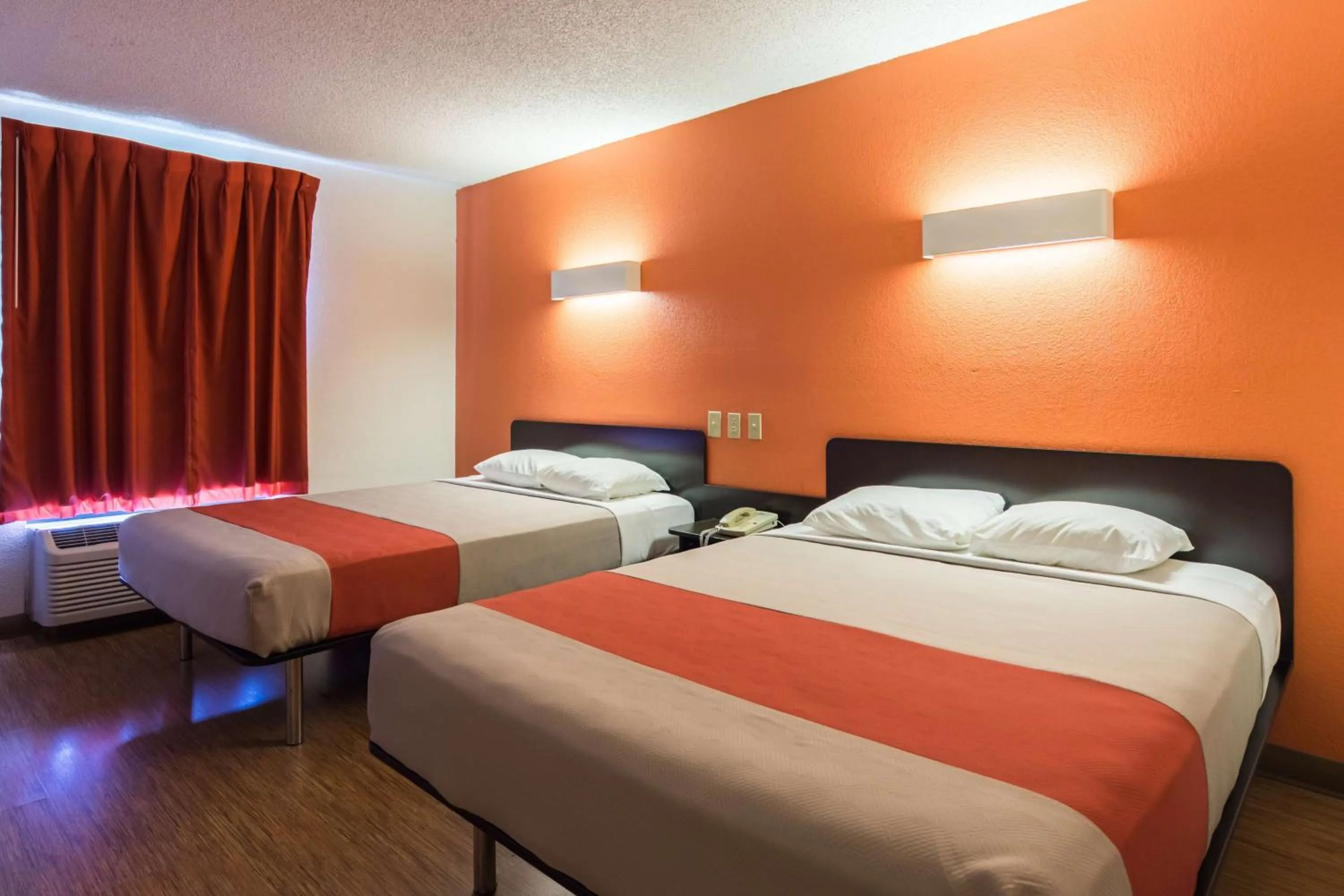 Bed in Motel 6-Arkadelphia, AR