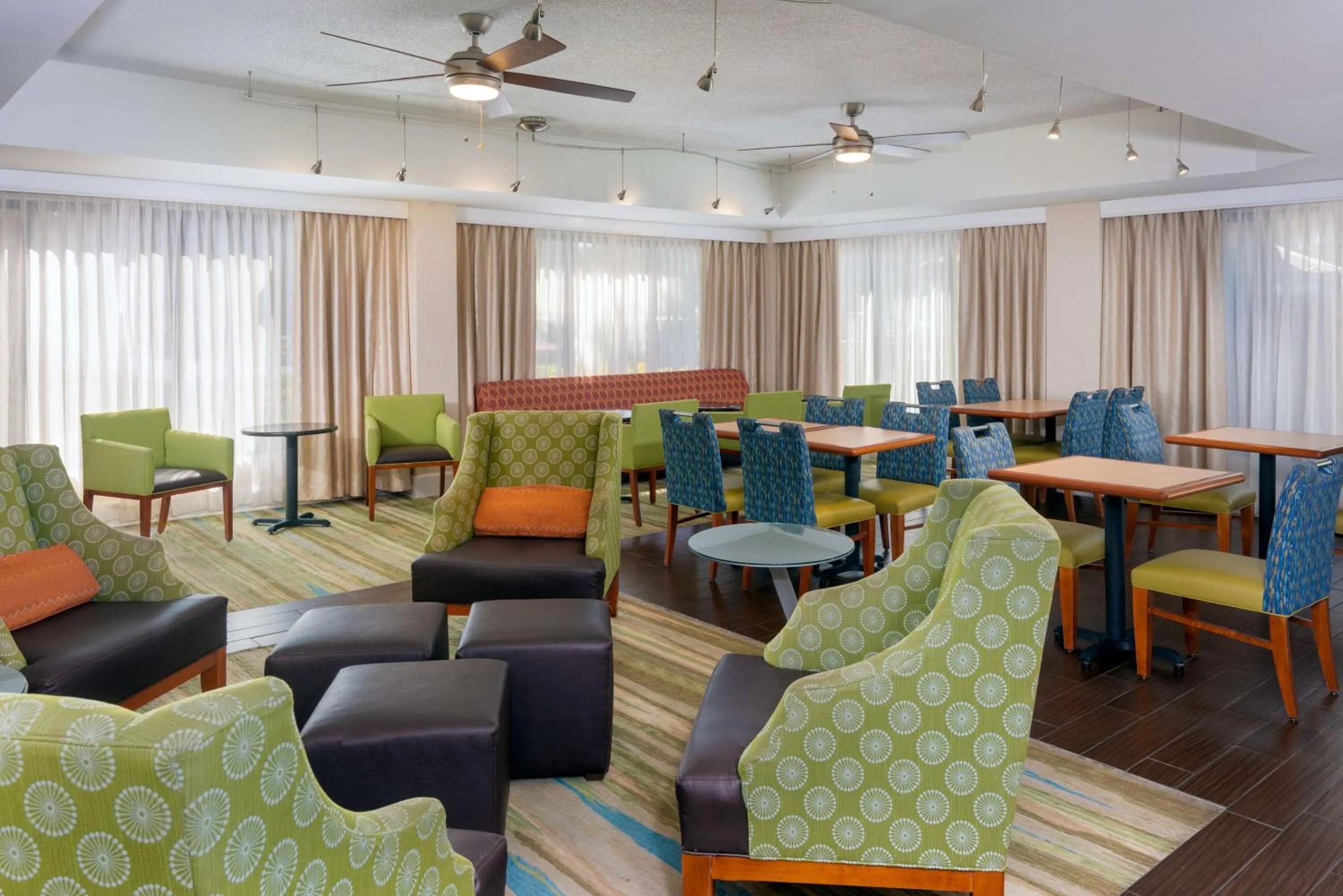 Lobby or reception in Hampton Inn Bonita Springs Naples North