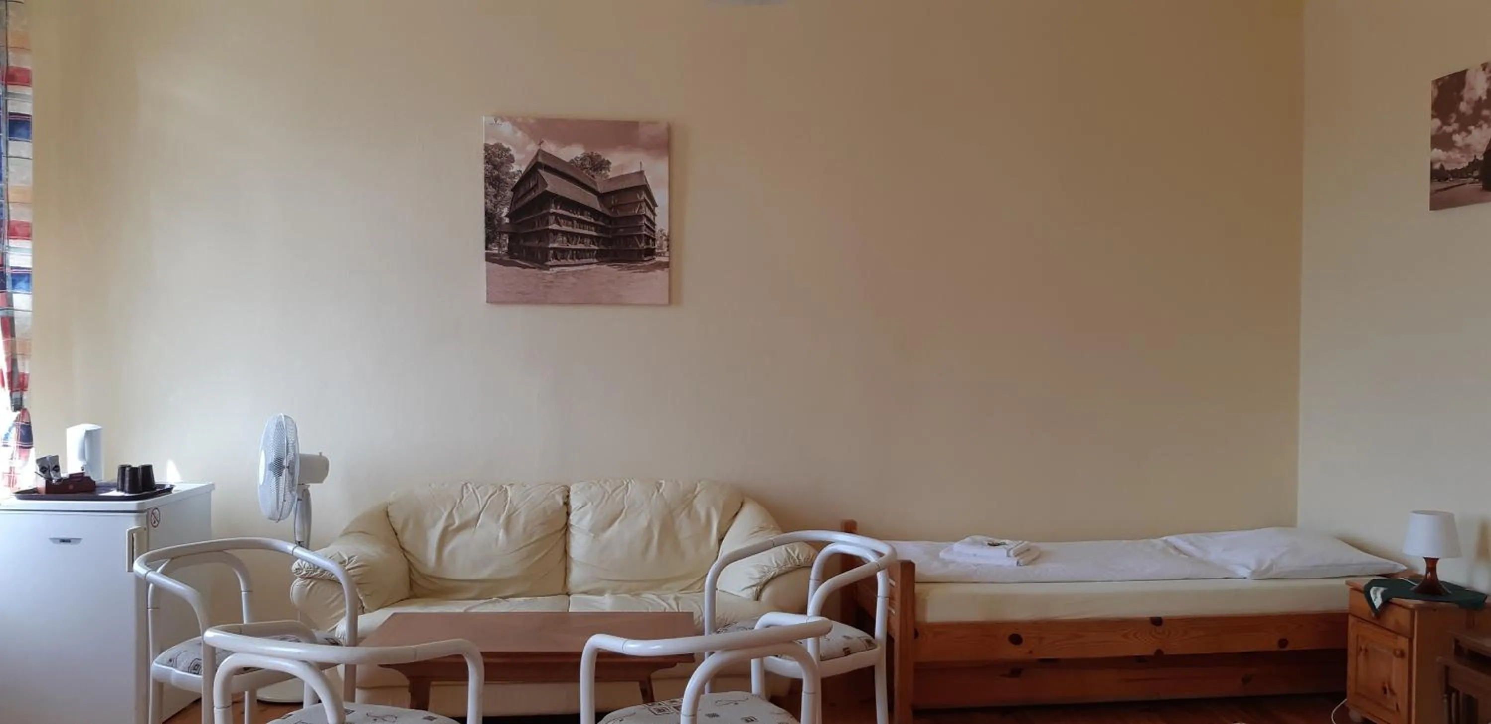 Bed in Victoria - Penzion & Restaurant