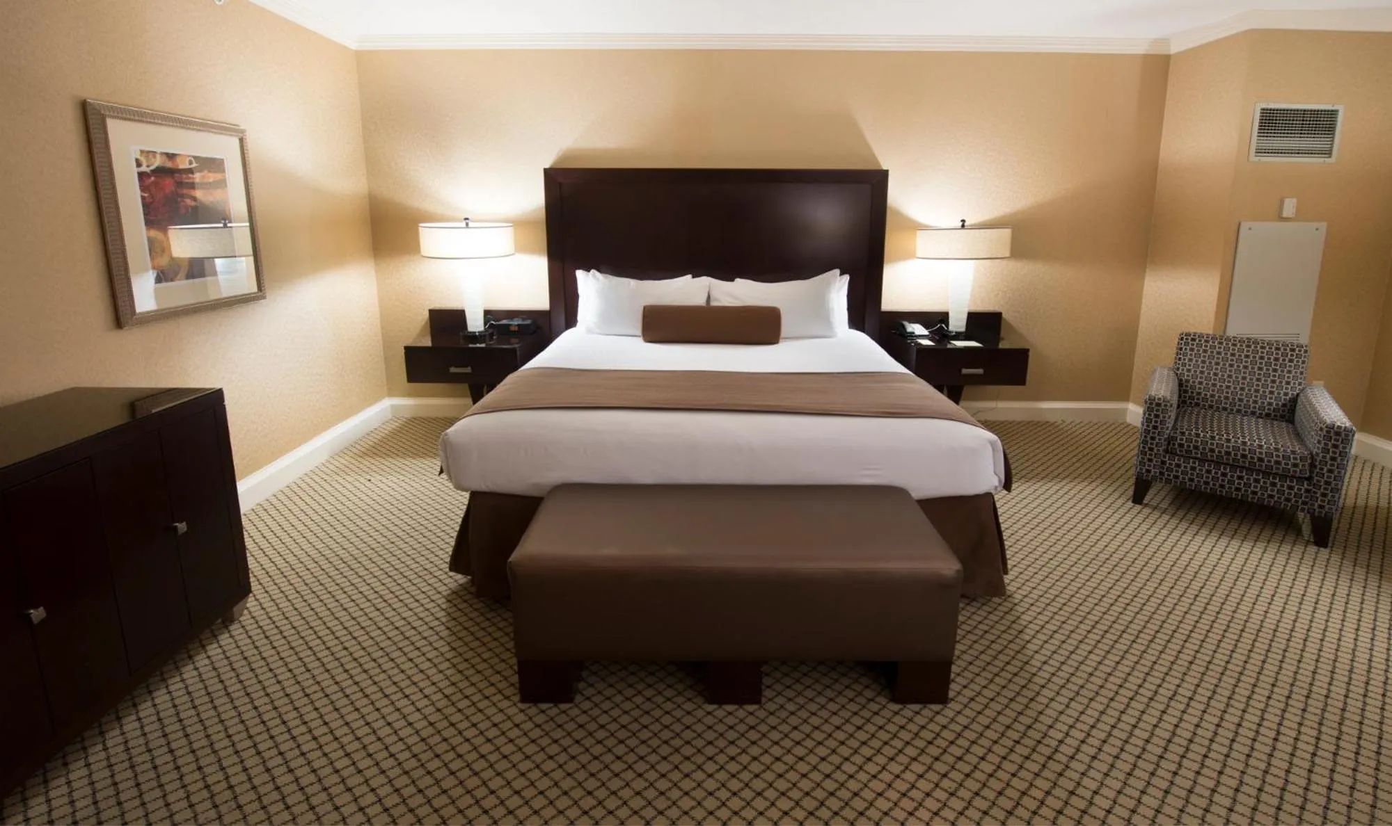 Bedroom, Bed in Bally's Shreveport Casino & Hotel