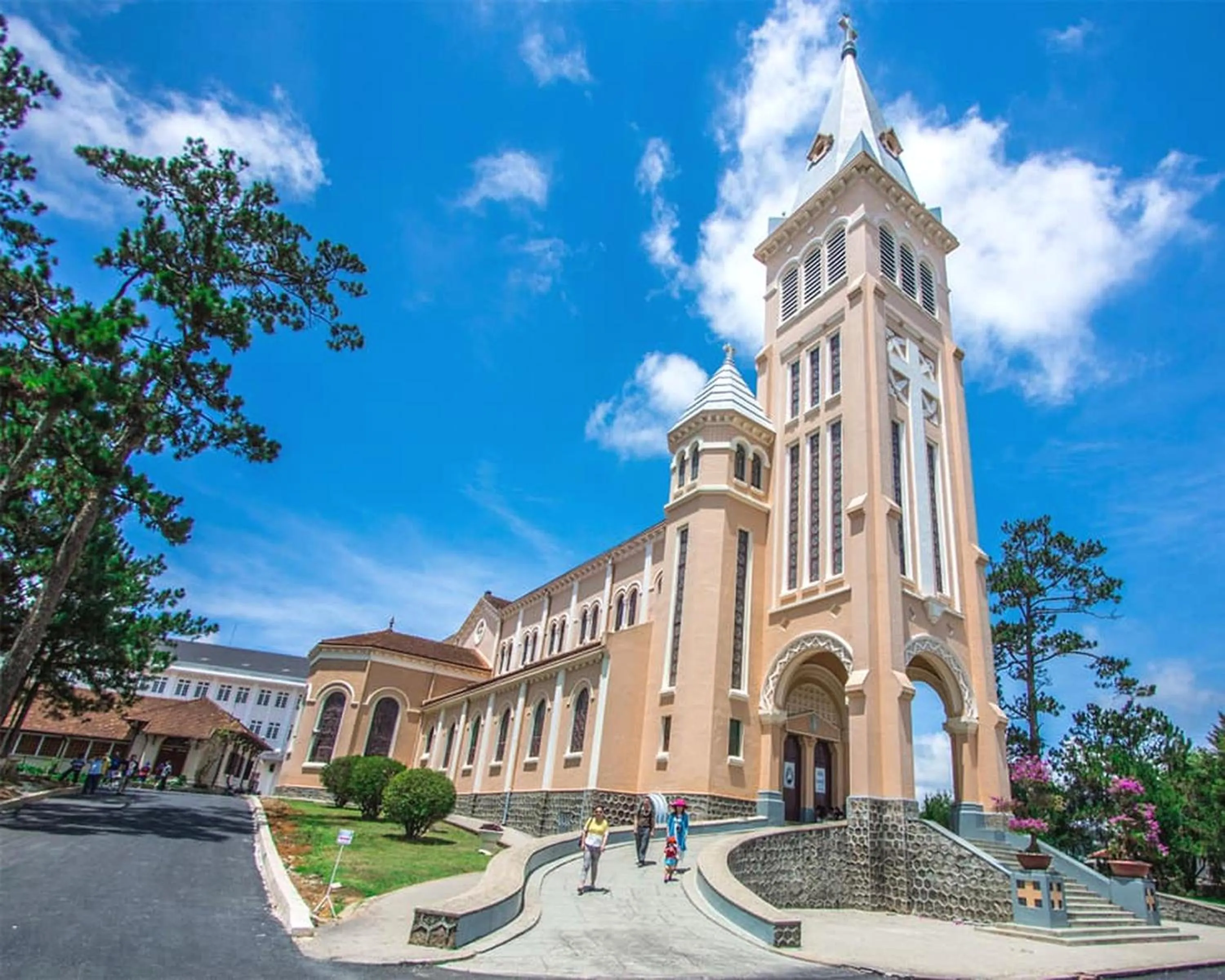 Landmark view in Thanh Thanh Nhan Hotel