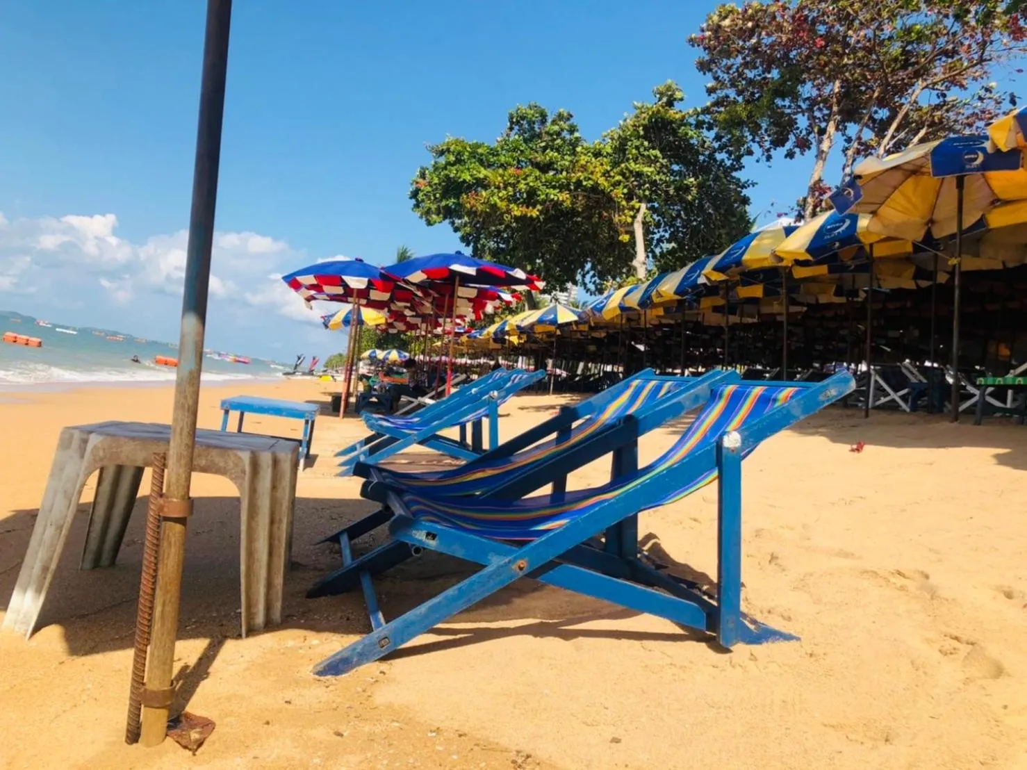 Beach in Chang Charlie Inn, Boutique