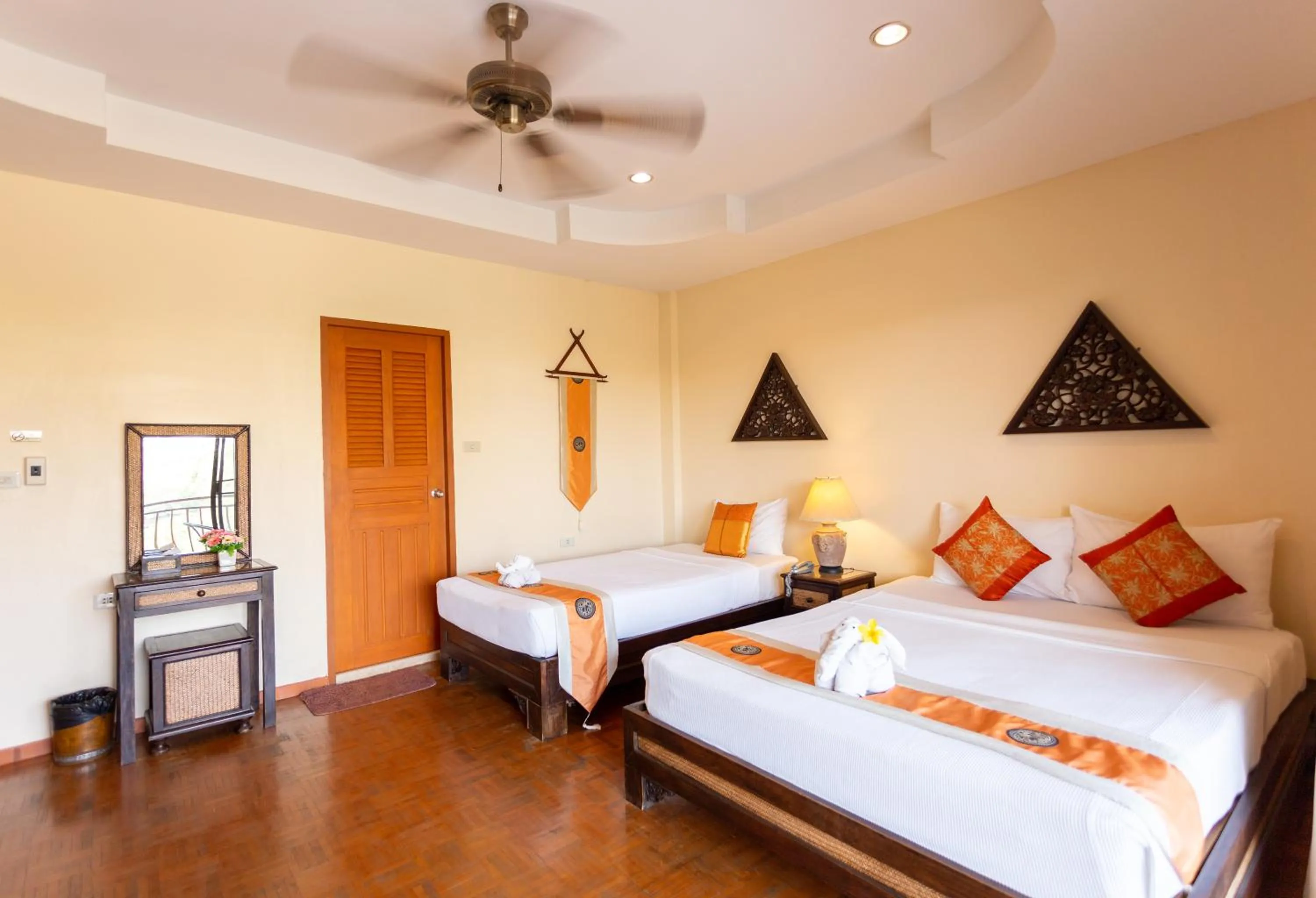 Bed in Chang Charlie Inn, Boutique