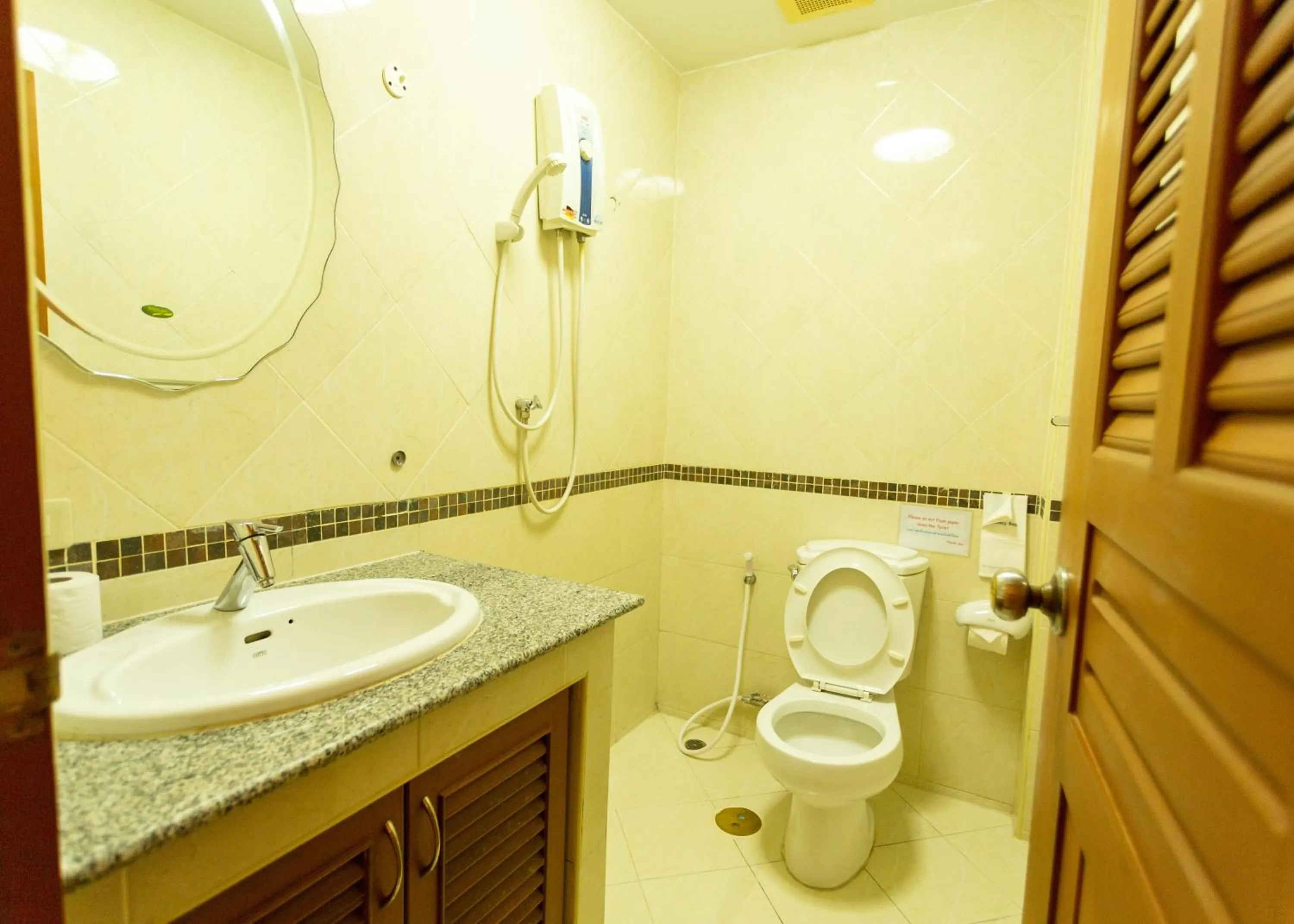 Bathroom in Chang Charlie Inn, Boutique