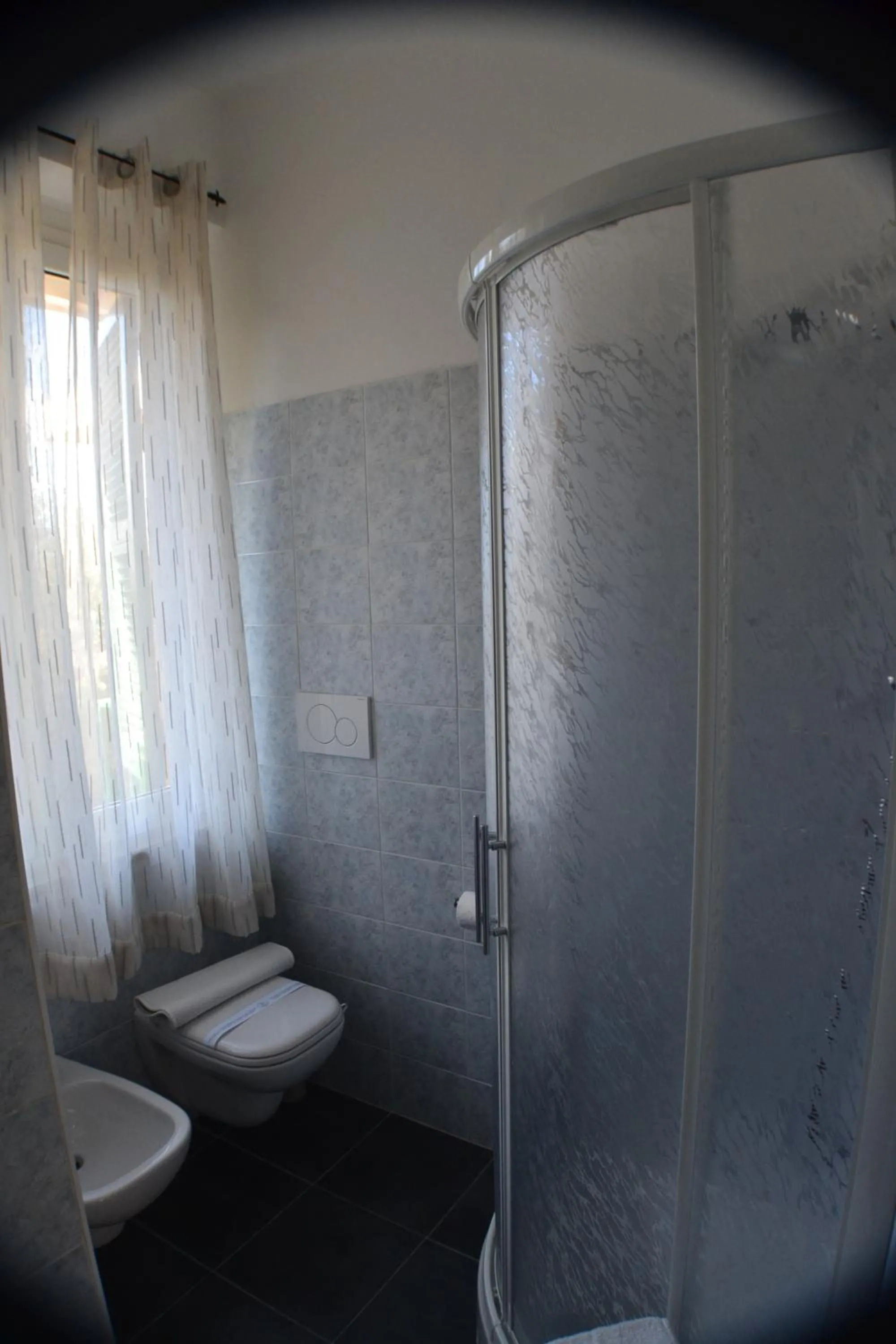 Shower in Affittacamere Il Veliero