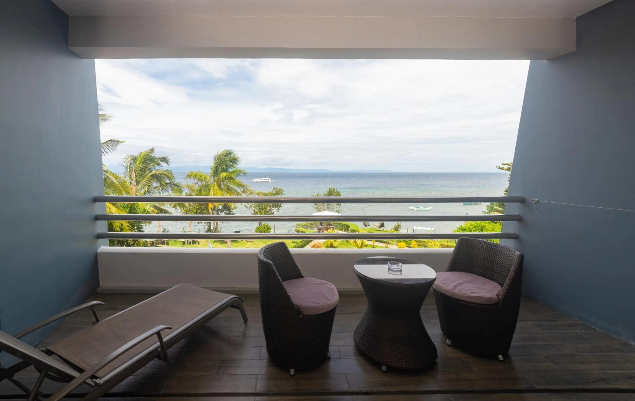 Balcony/Terrace in Panglao Sea Resort - Tangnan