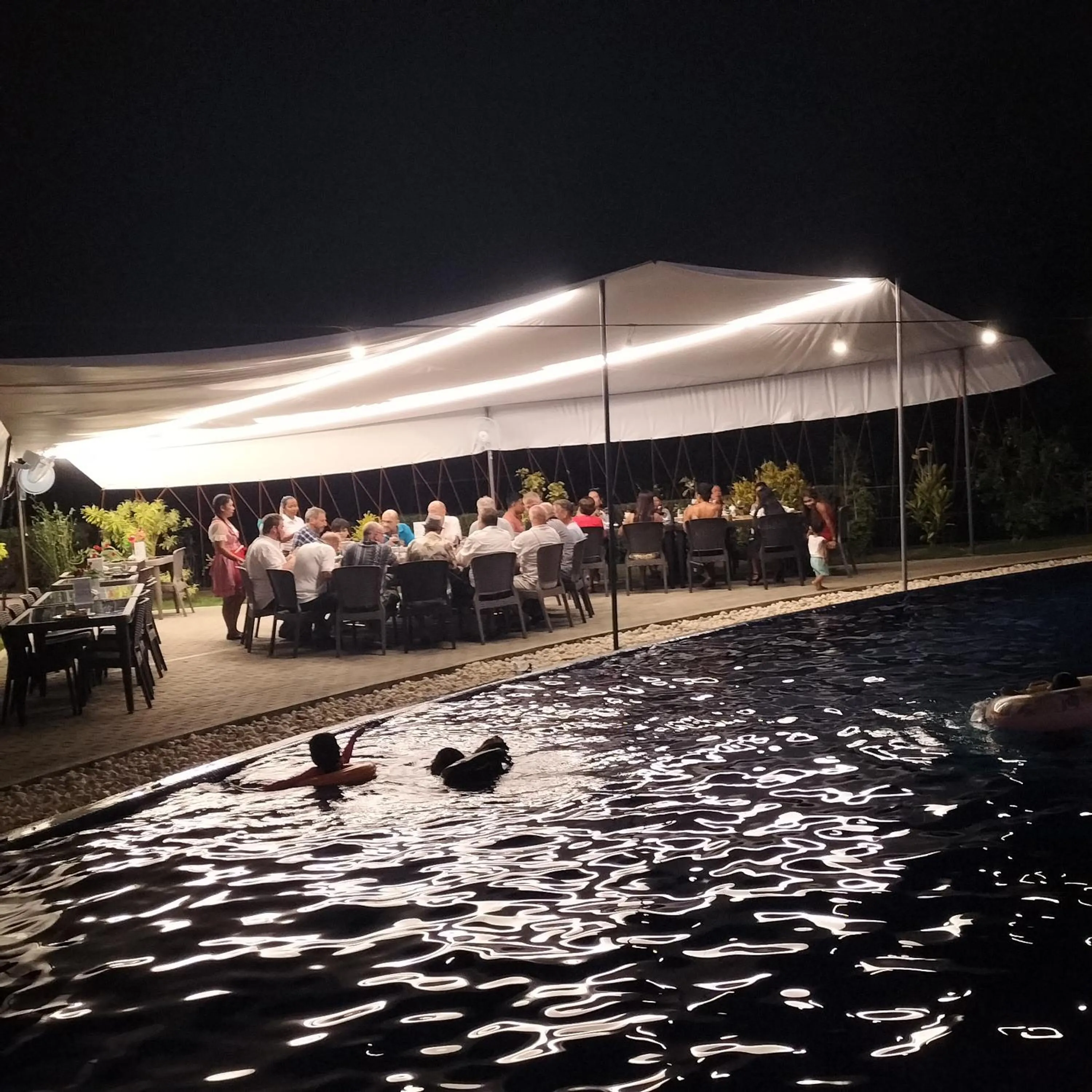 Restaurant/places to eat in Panglao Sea Resort - Tangnan