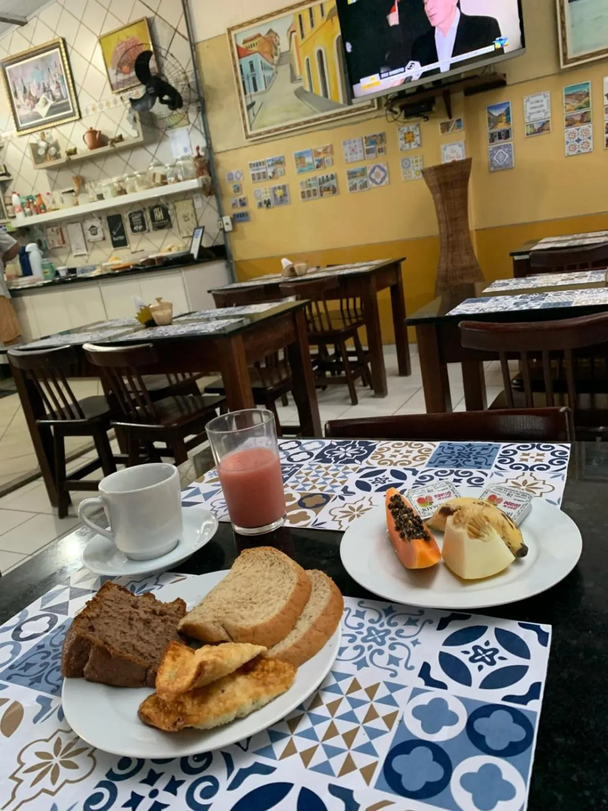 Breakfast in Hotel Pilão