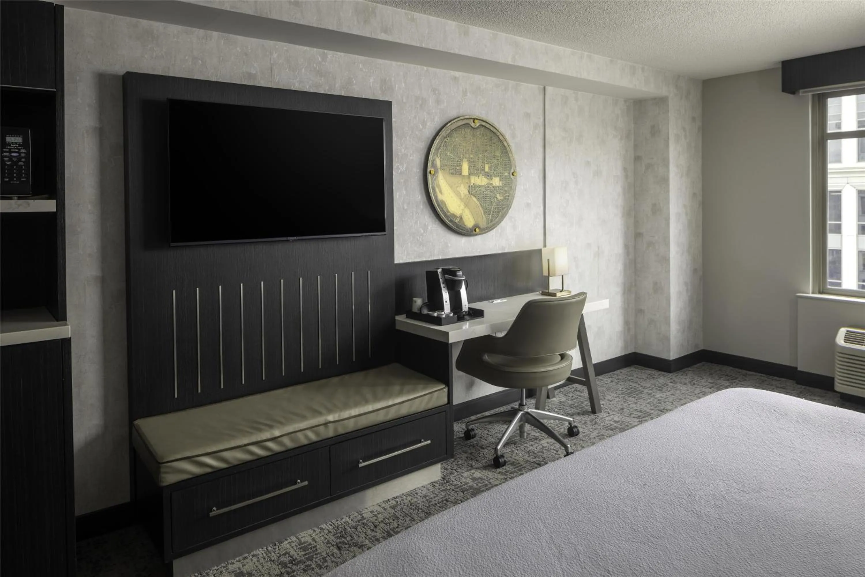 Bedroom, Bed in Hilton Garden Inn Washington DC Downtown