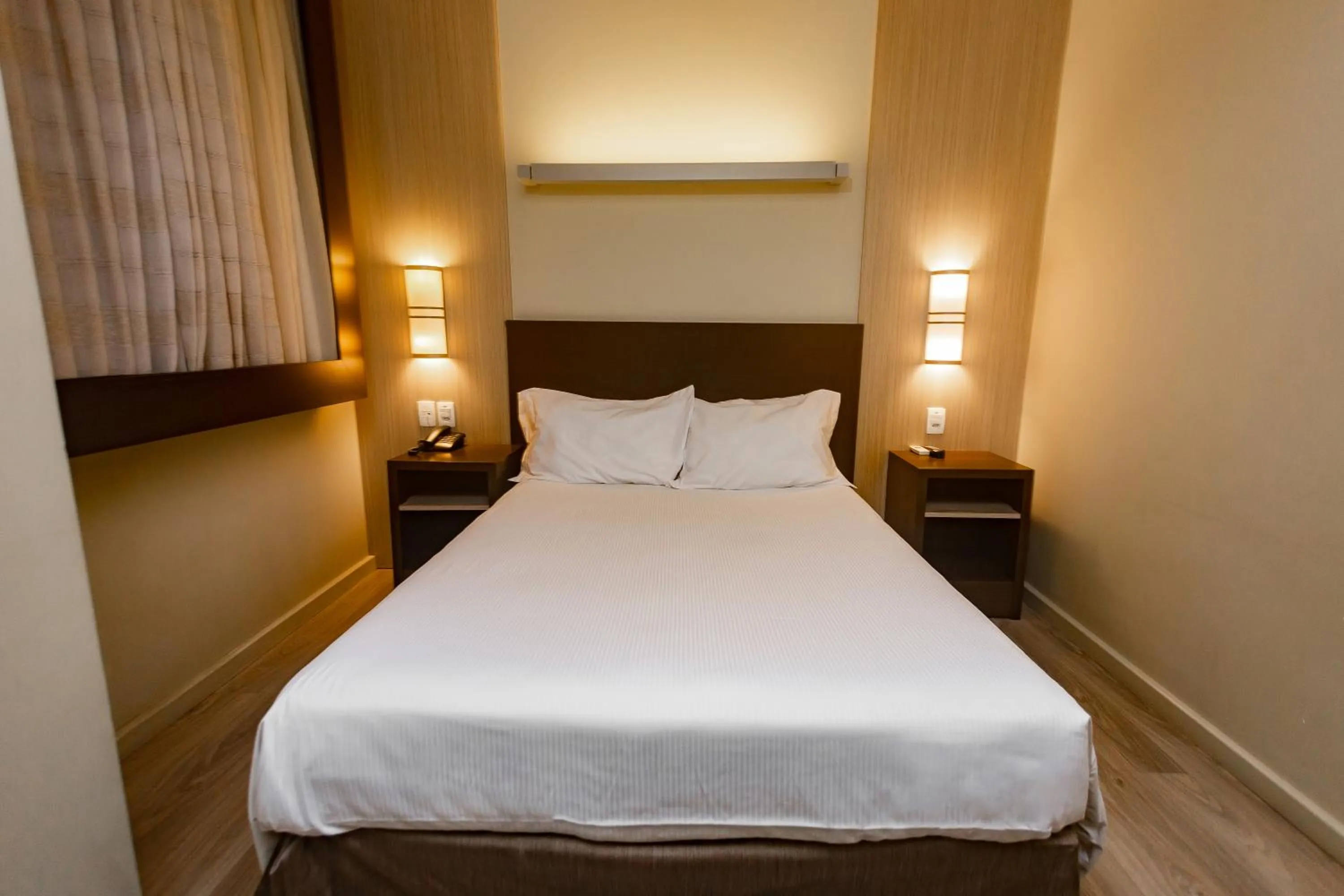 Bed in Master Cosmopolitan Moinhos de Vento