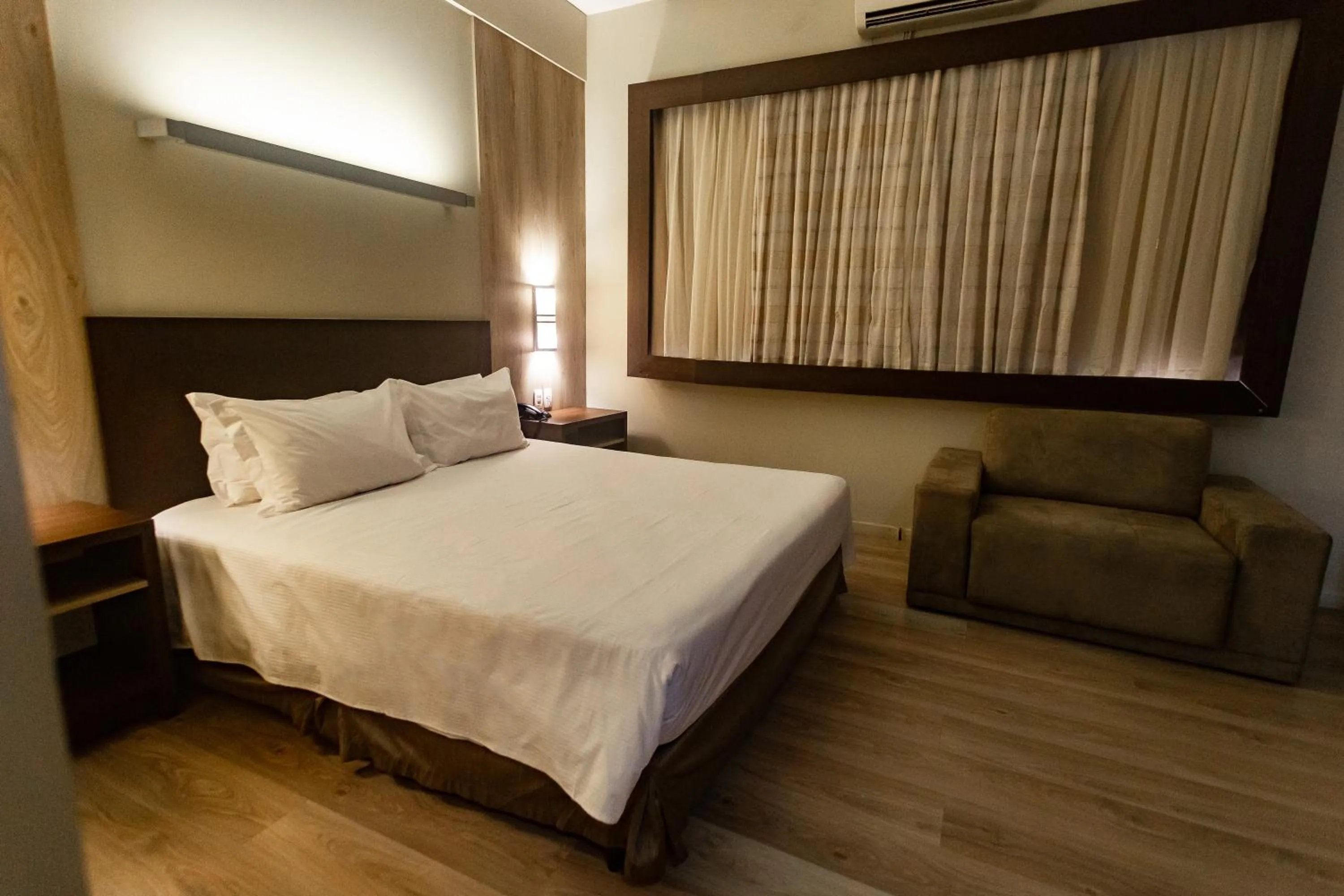 Bed in Master Cosmopolitan Moinhos de Vento