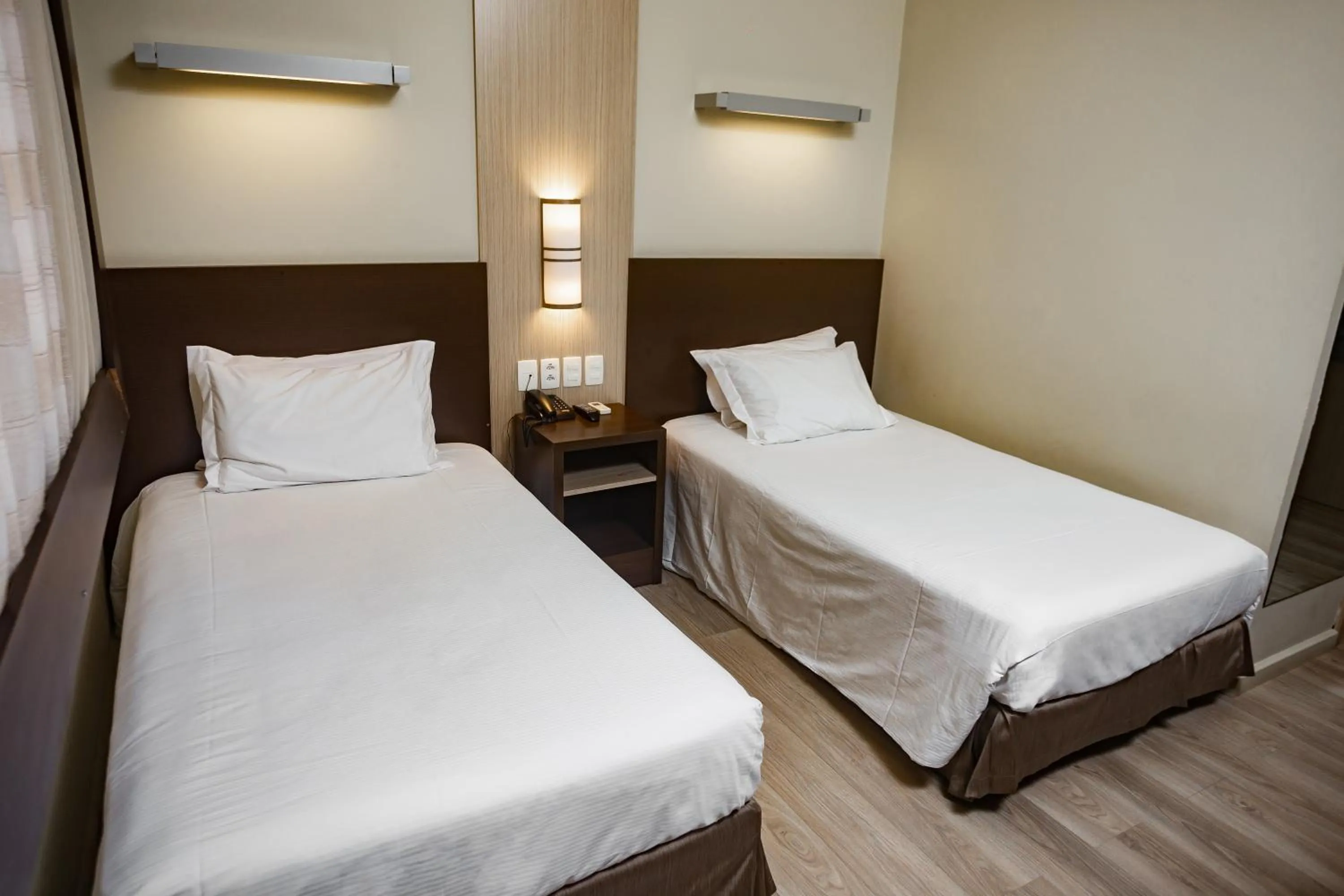 Bed in Master Cosmopolitan Moinhos de Vento