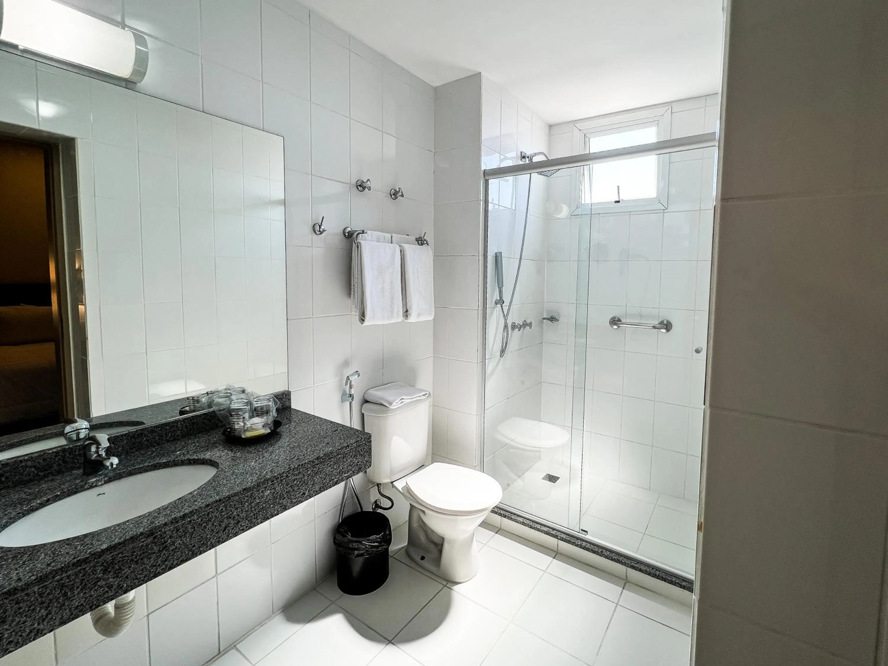 Bathroom in Master Cosmopolitan Moinhos de Vento