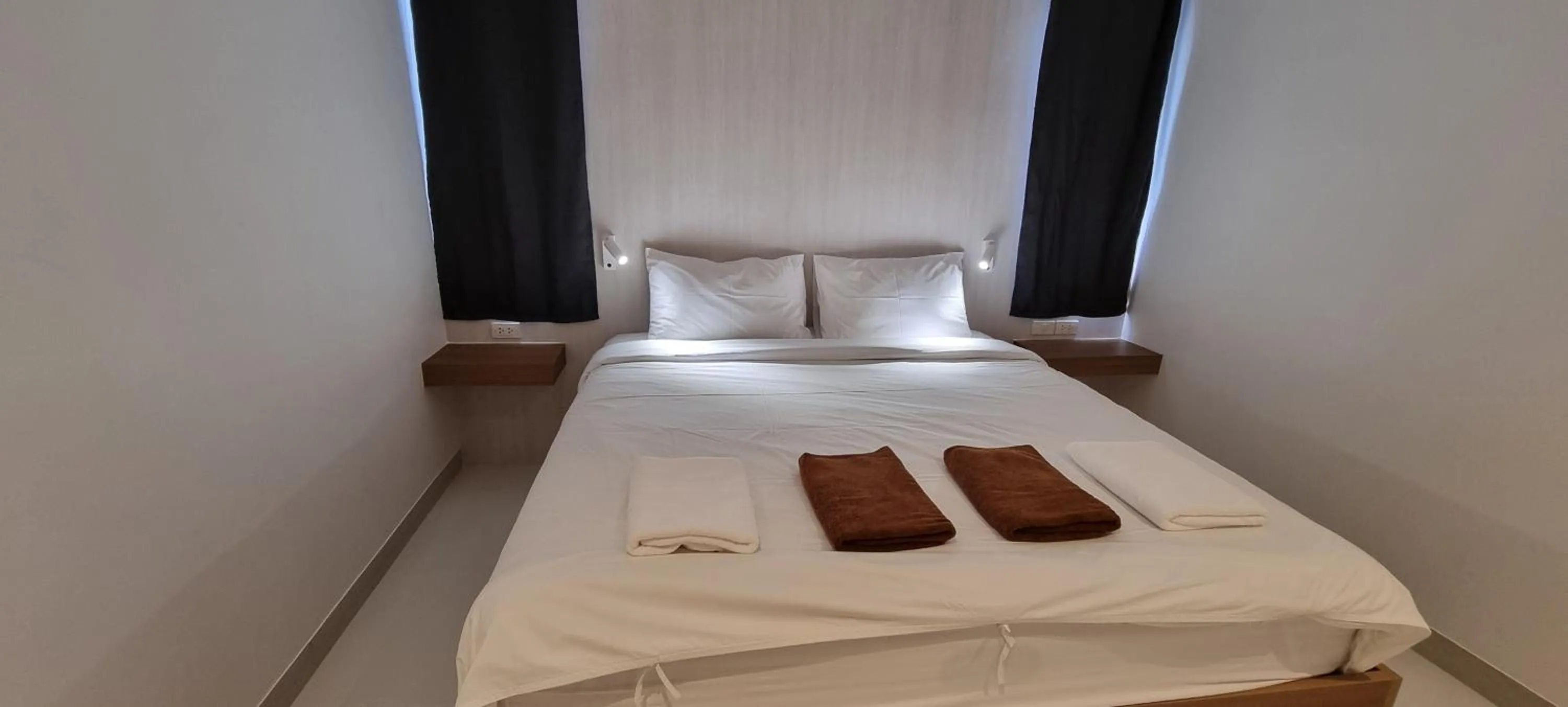 Bed in Samutra Residences