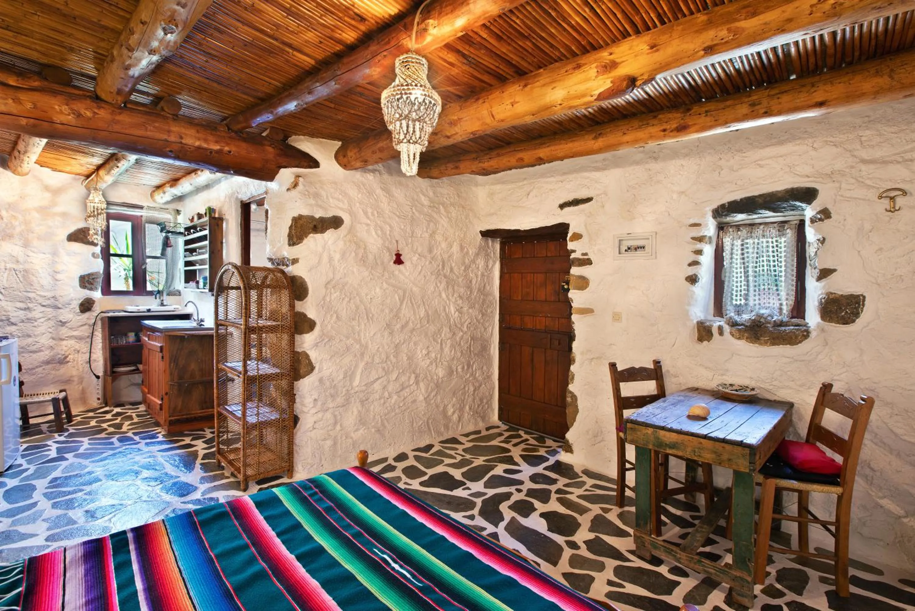 Kitchen or kitchenette in Natura cottages