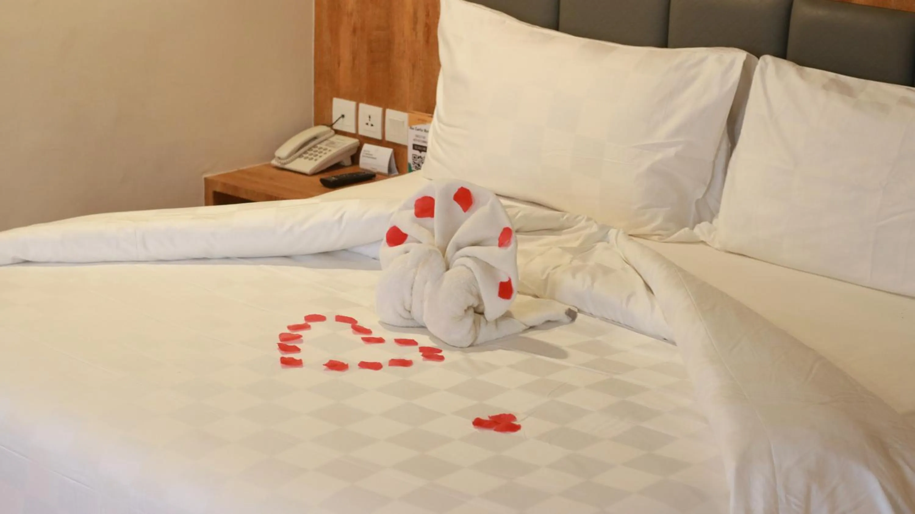 Bed in Beverly Hotel Batam