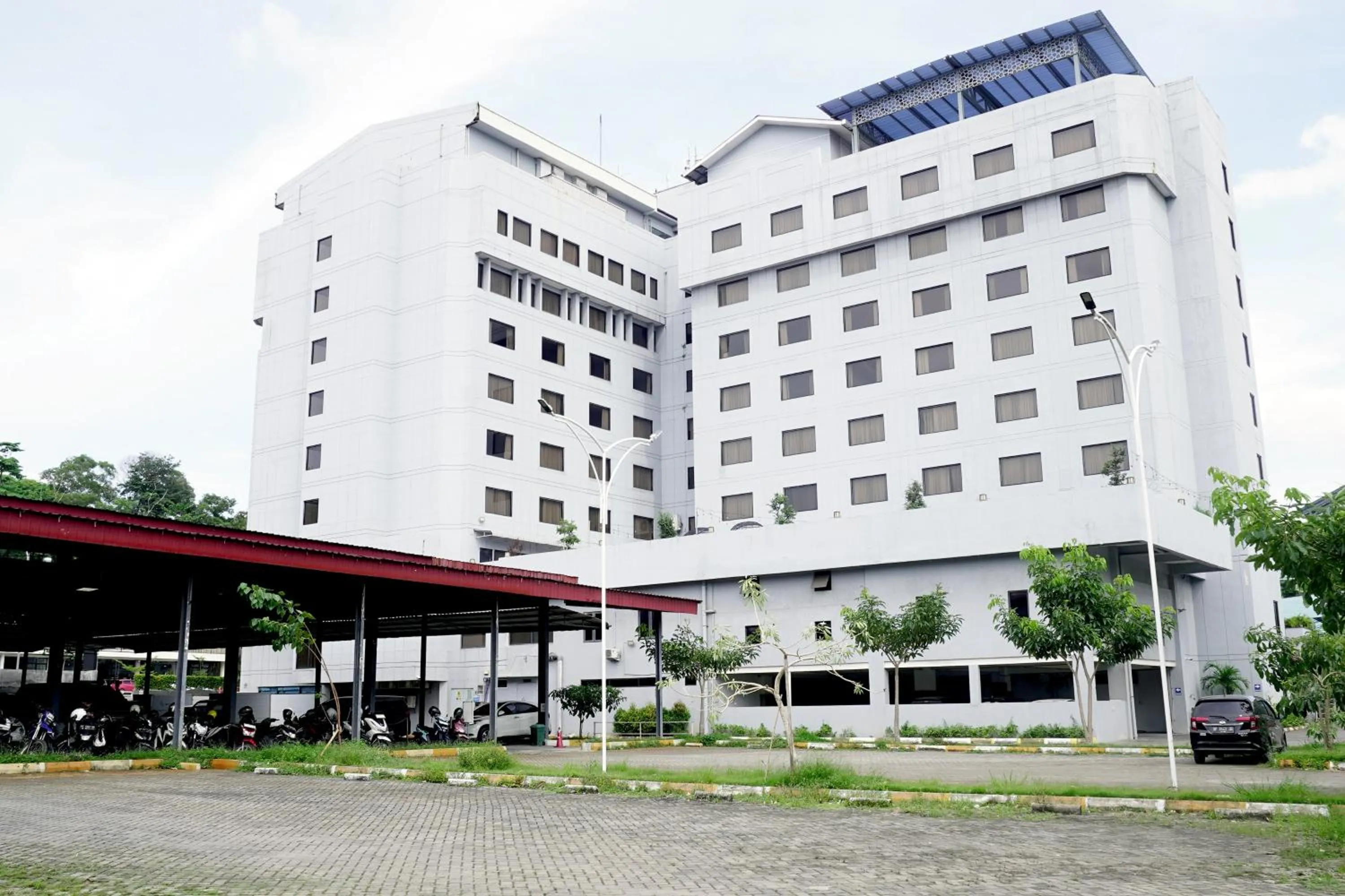 Property building in Beverly Hotel Batam