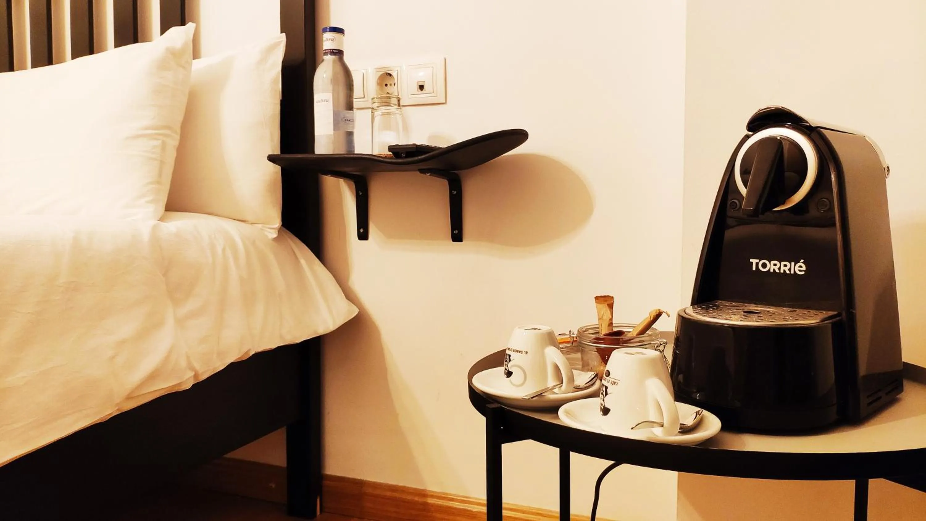 Coffee/tea facilities, Bed in Secret Spot Hostel