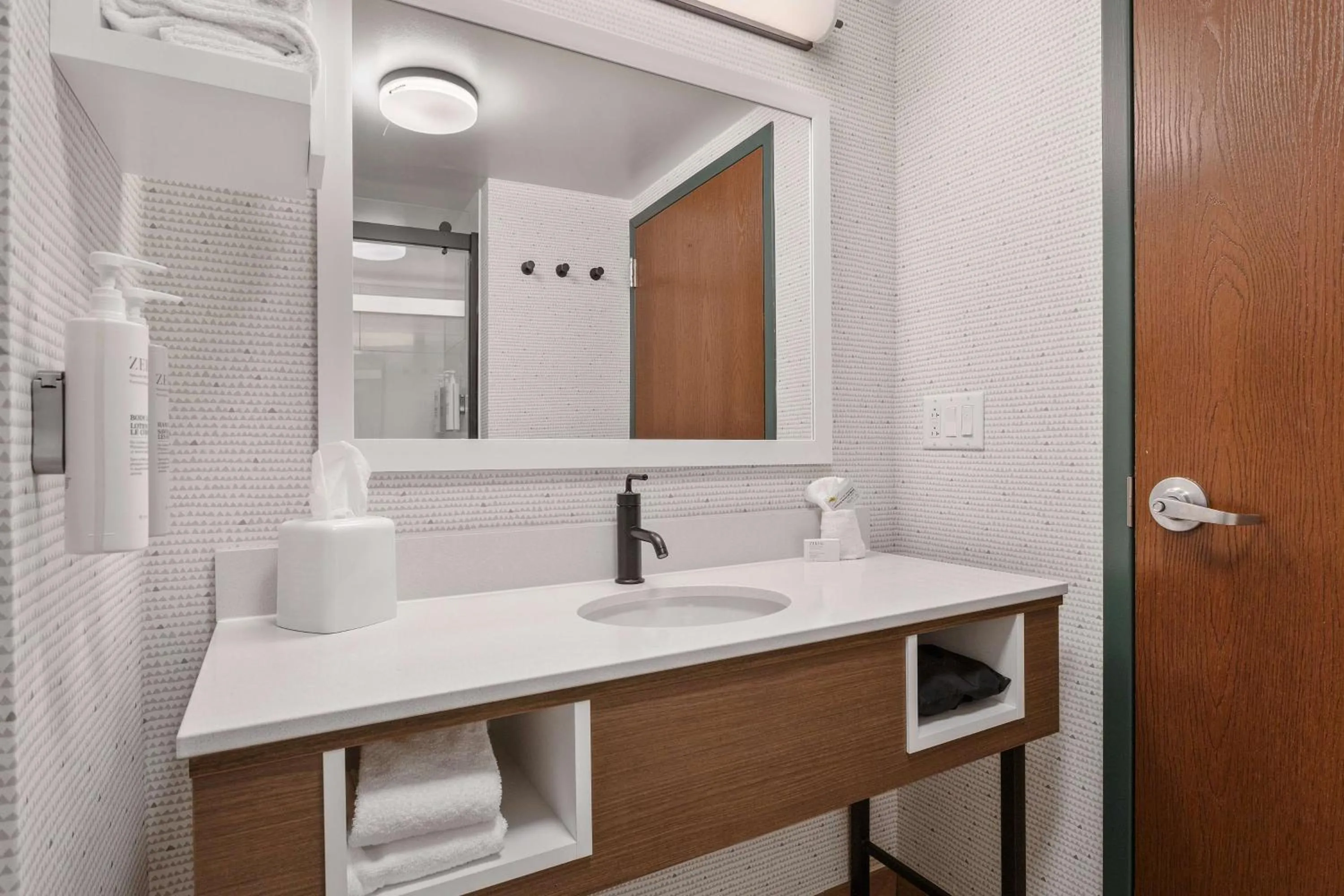 Bathroom in Hampton Inn & Suites Lake George