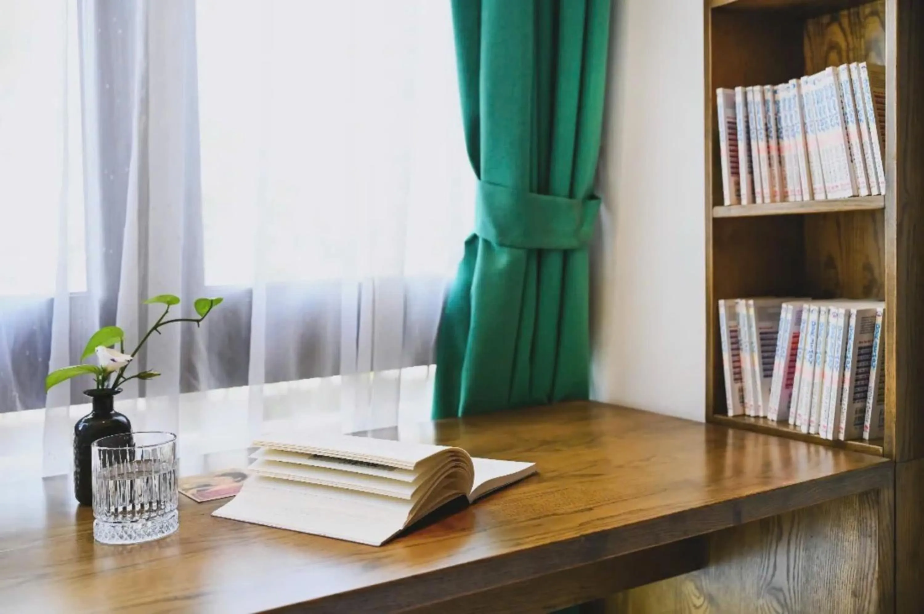 Day in The Bloom Pham Viet Chanh - Modern Living Space in Saigon - A Top Choice for Western Travelers