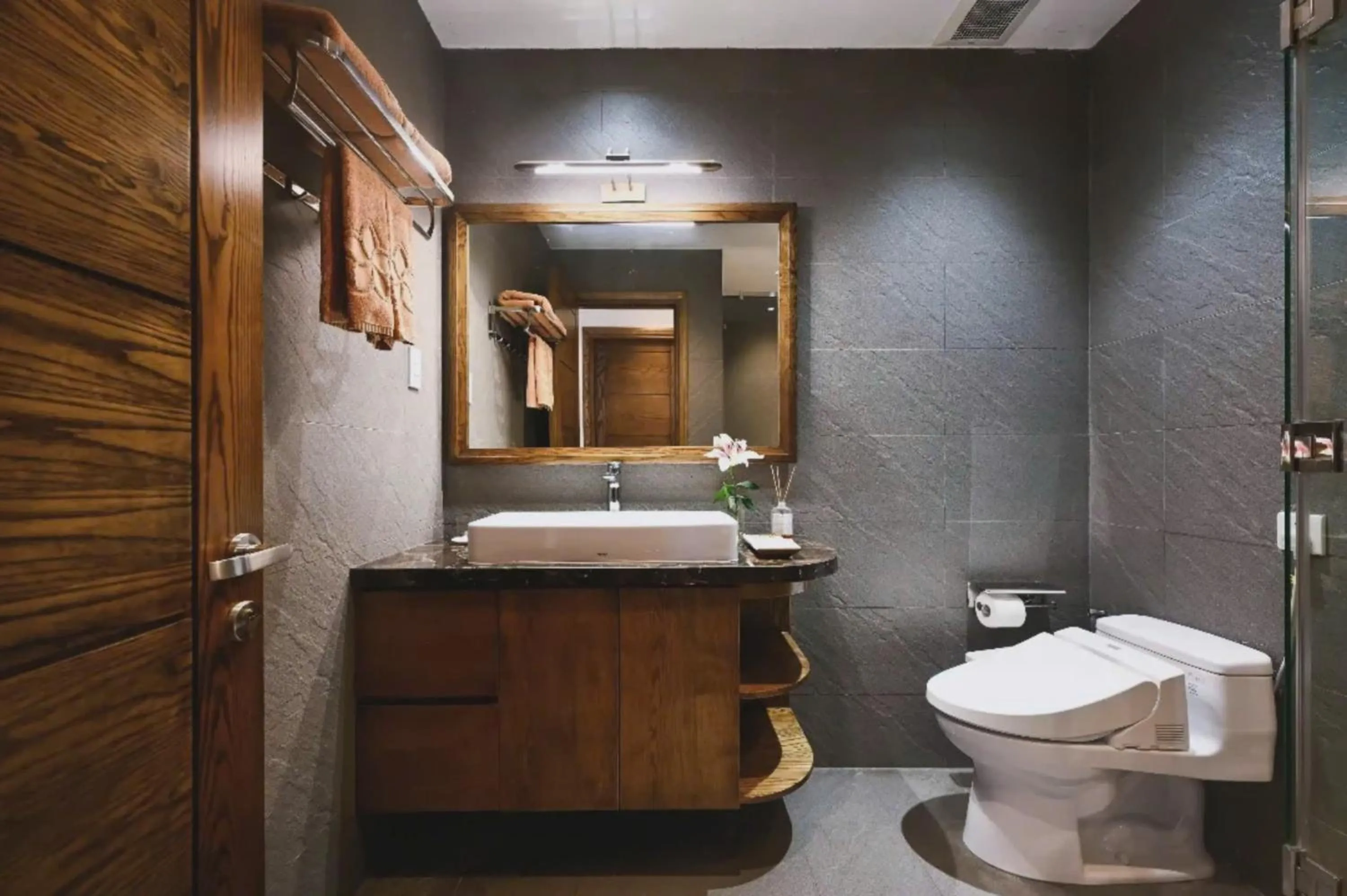 Shower in The Bloom Pham Viet Chanh - Modern Living Space in Saigon - A Top Choice for Western Travelers