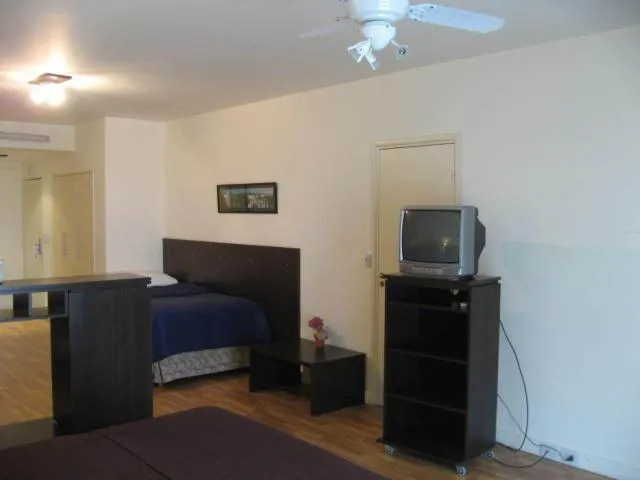 Photo of the whole room, Bed in Córdoba Suites Recoleta