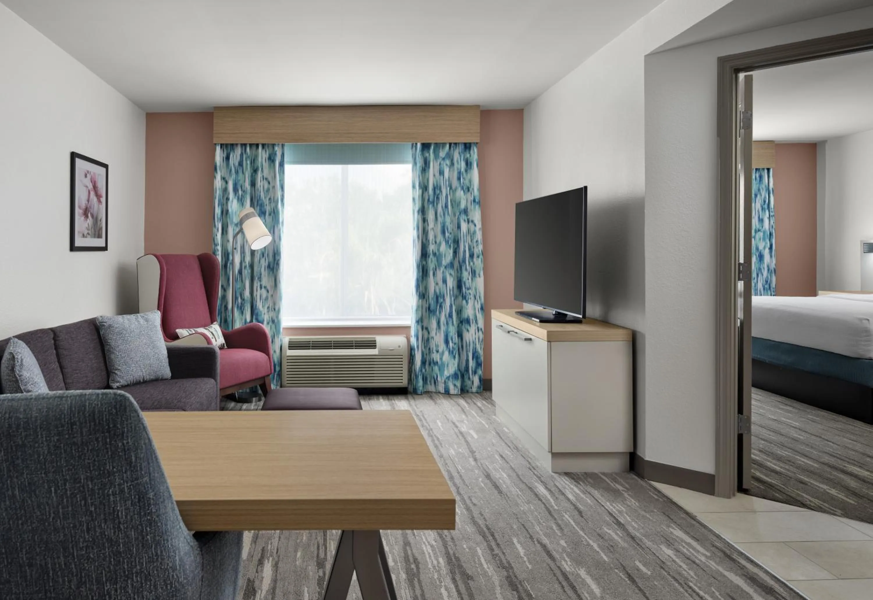 Bedroom, Bed in Hilton Garden Inn Tampa East Brandon