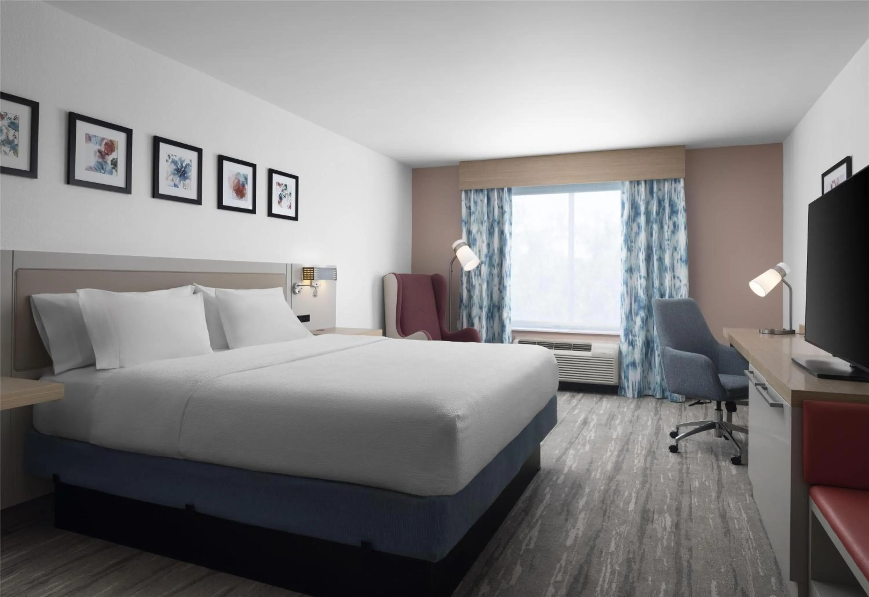 Bed in Hilton Garden Inn Tampa East Brandon