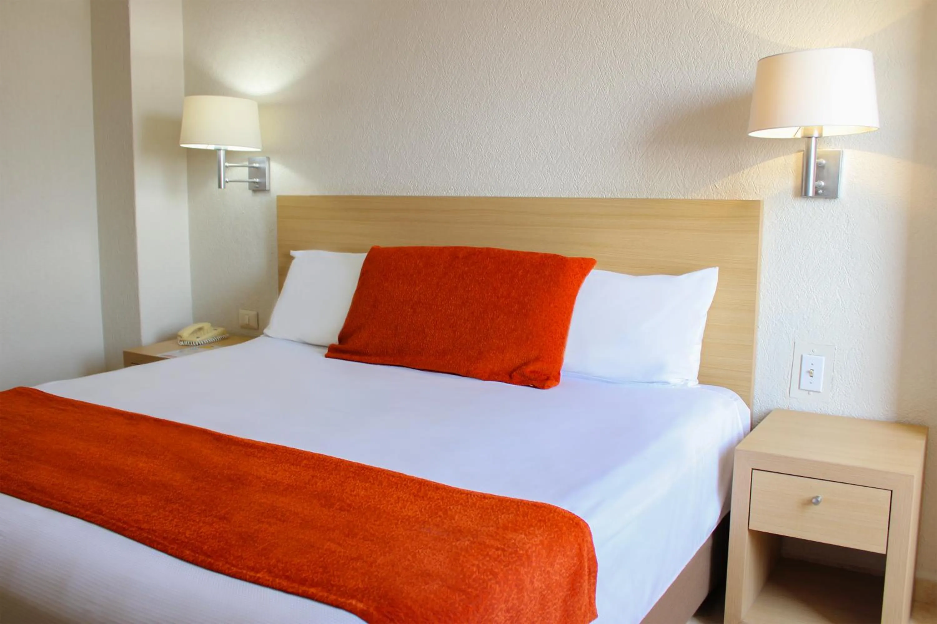 Bed in Hotel & Suites Real del Lago