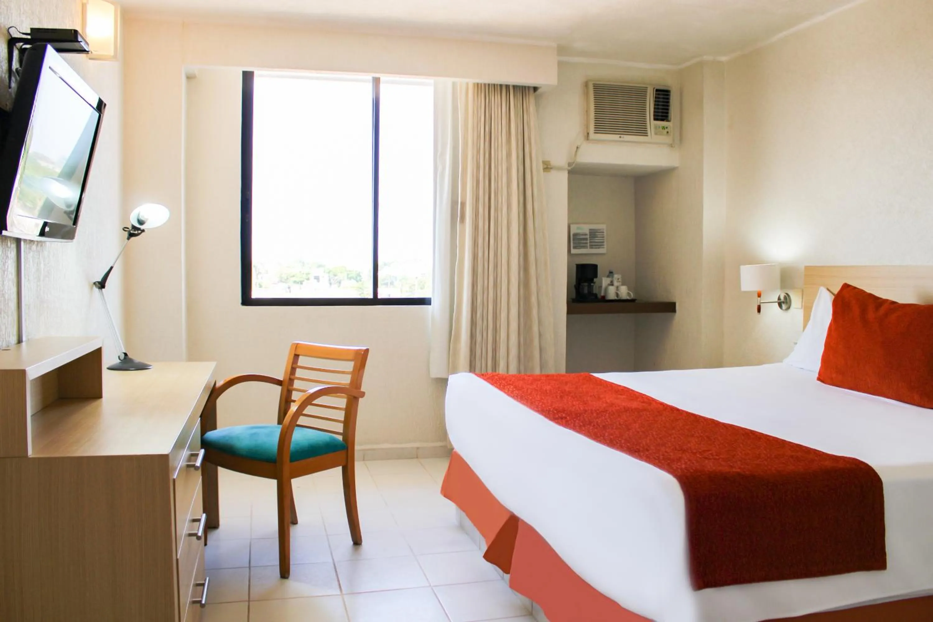 Bed in Hotel & Suites Real del Lago