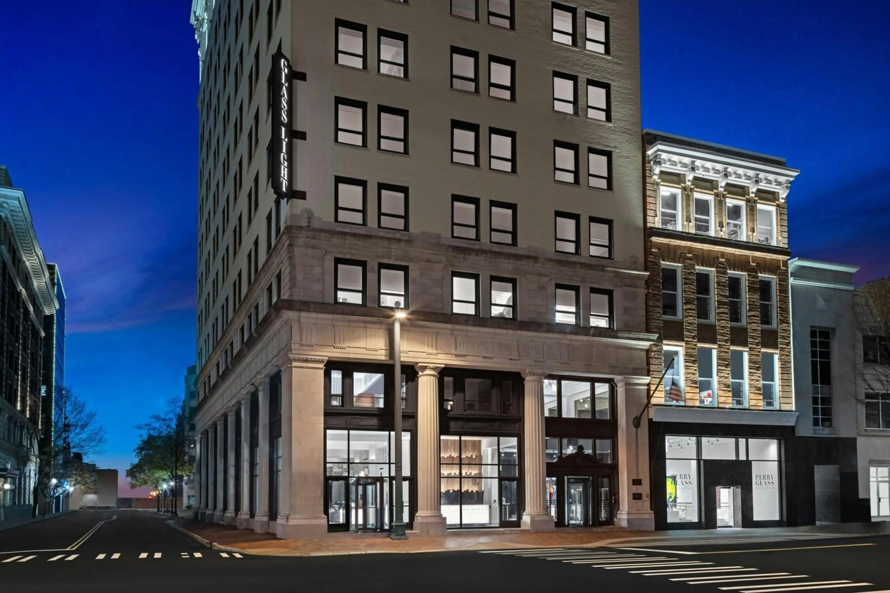 Property building in Glass Light Hotel & Gallery, Autograph Collection