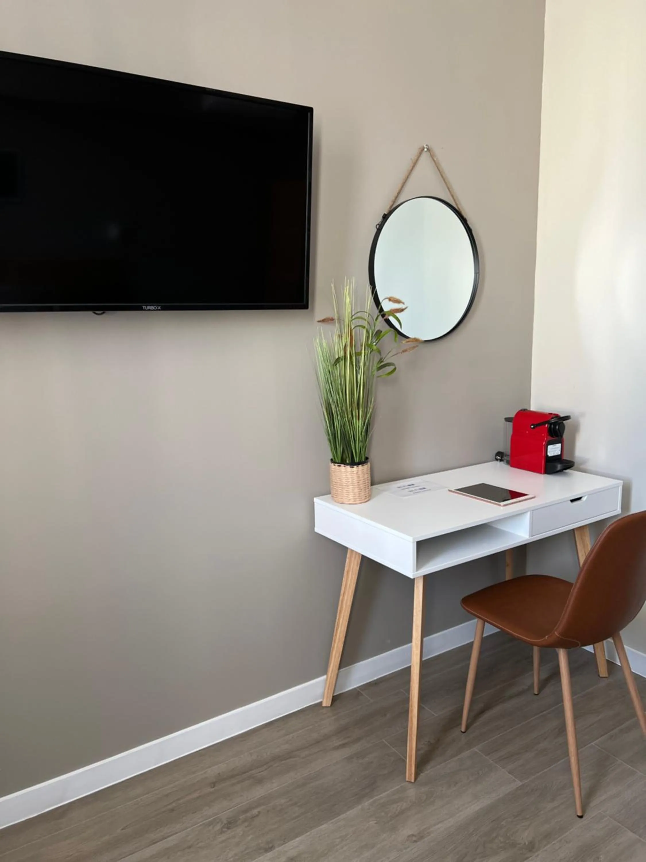 TV and multimedia in Luxor Premium Suites