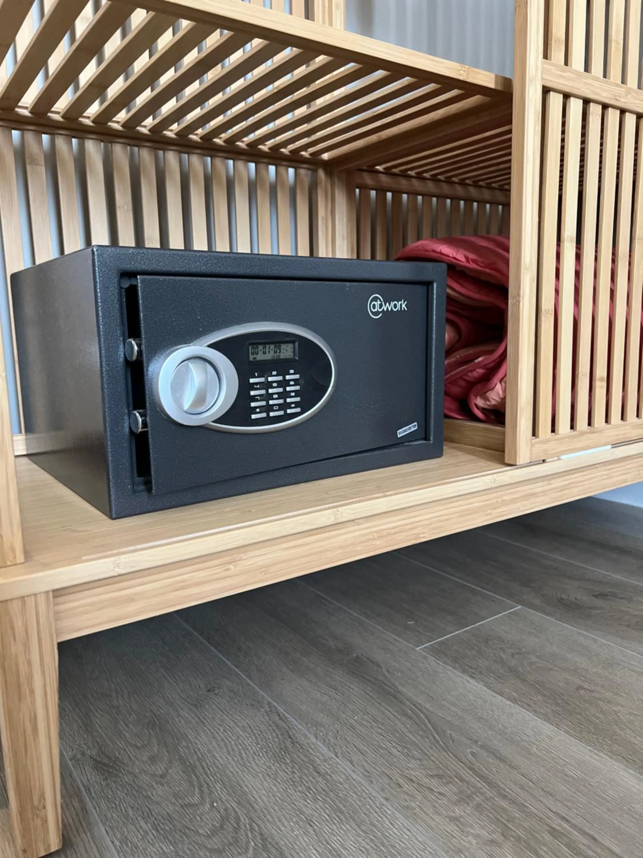 safe in Luxor Premium Suites