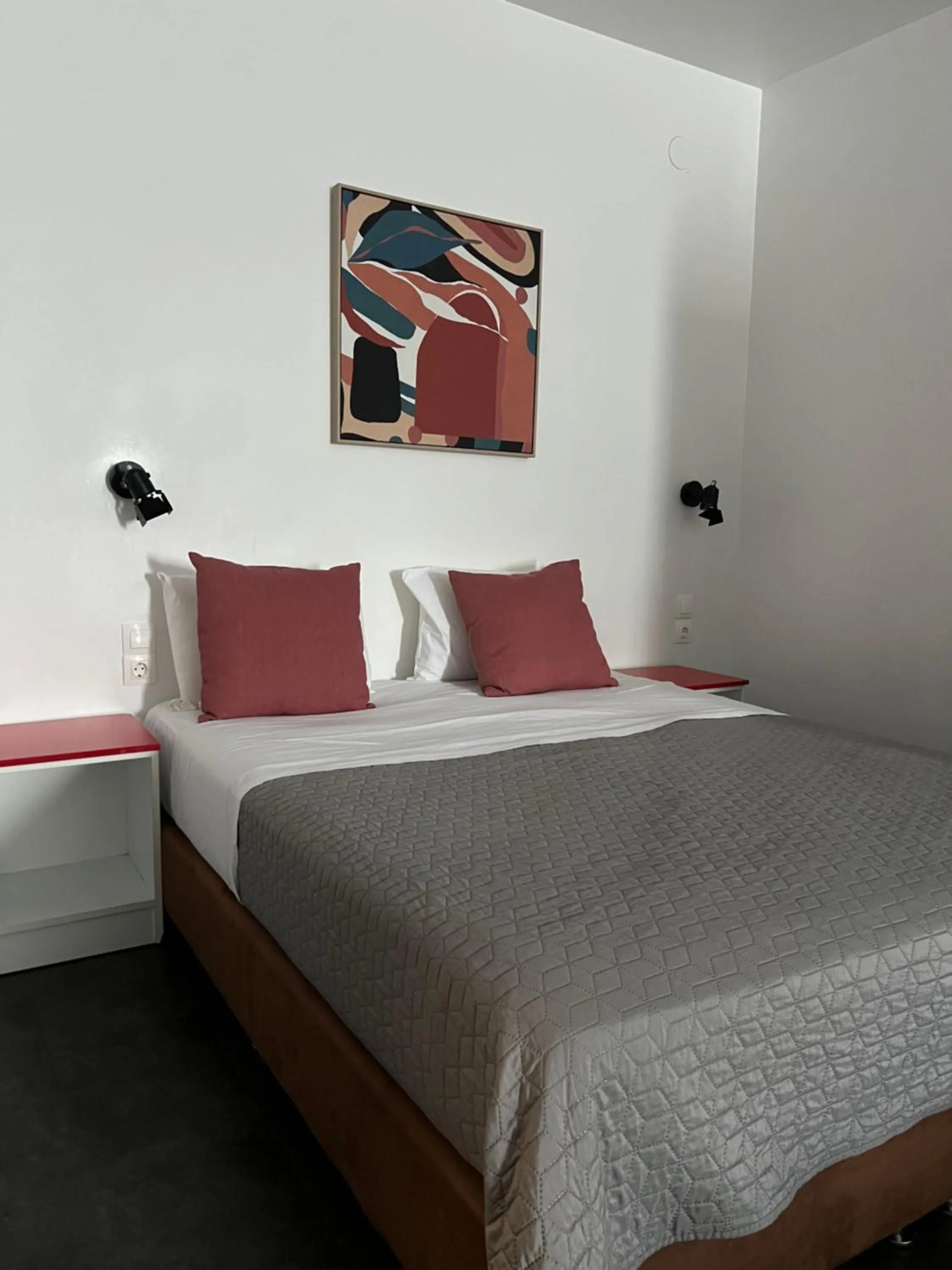 Photo of the whole room, Bed in Luxor Premium Suites