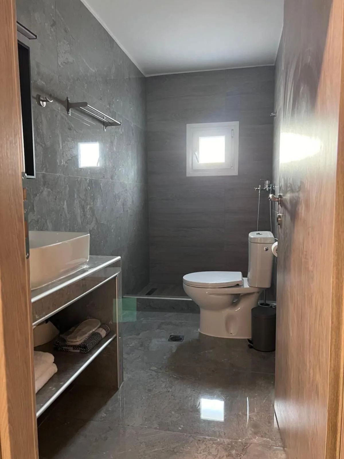 Shower in Luxor Premium Suites