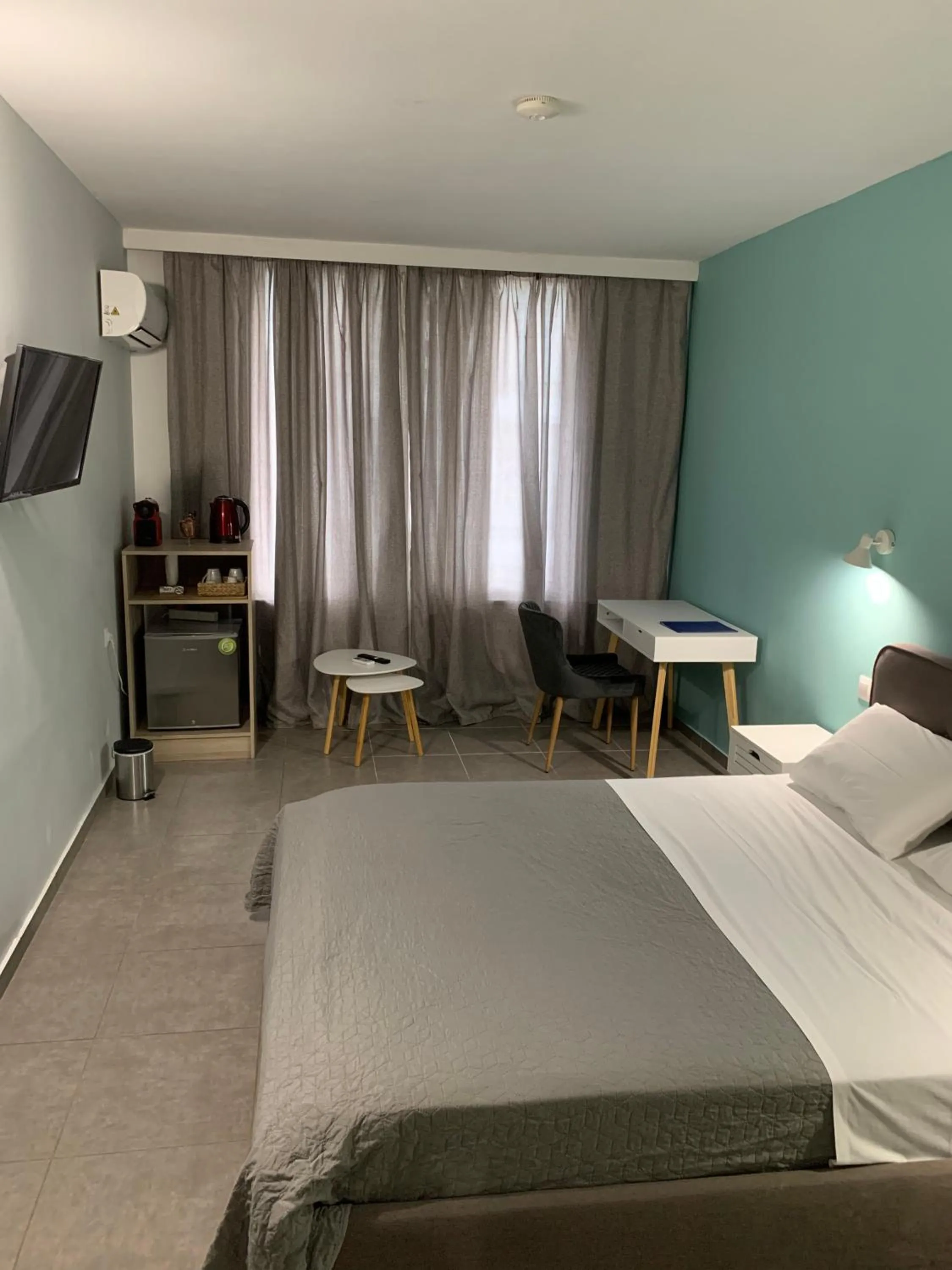 Photo of the whole room, Bed in Luxor Premium Suites